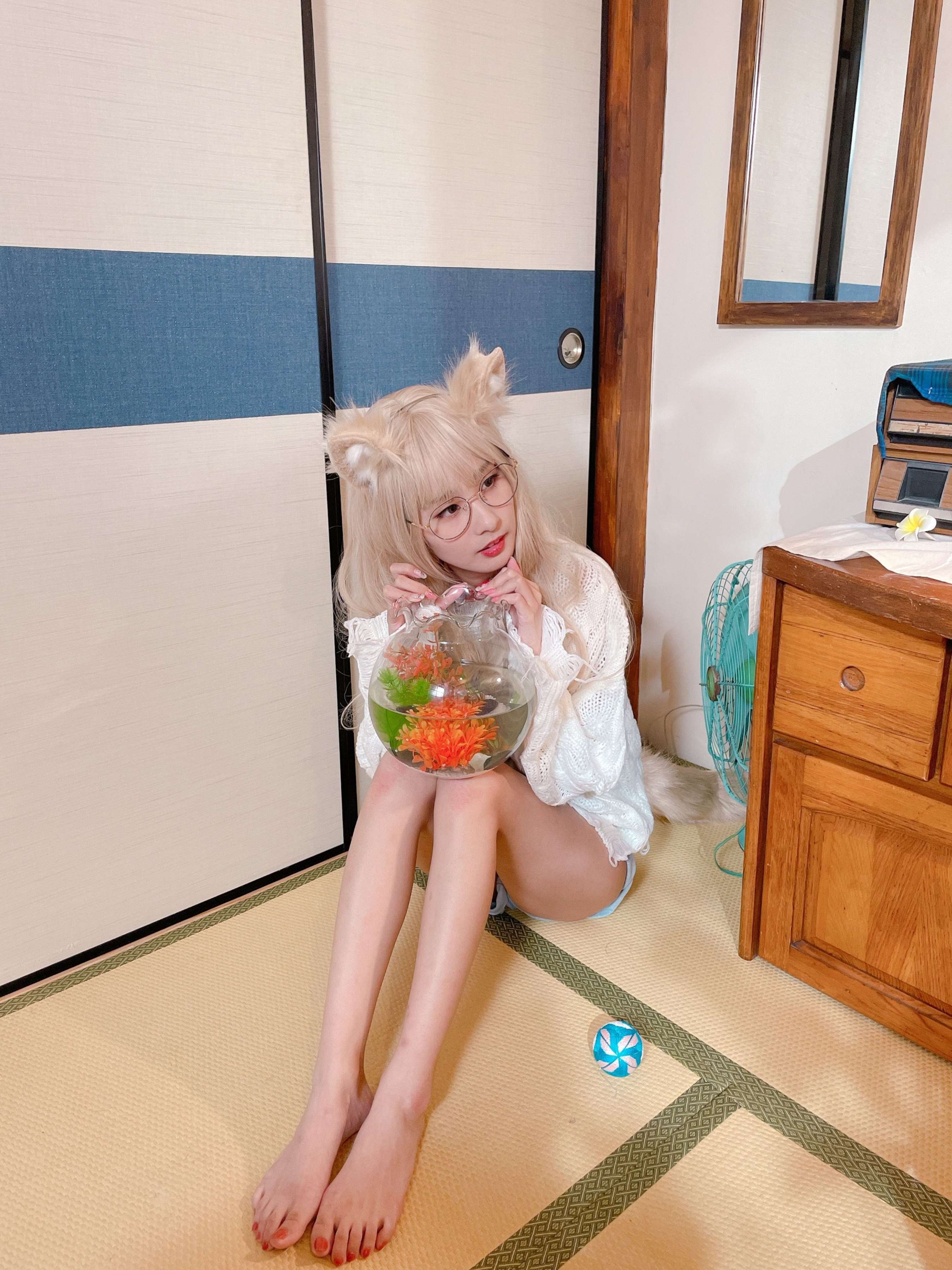 《猫女》作品图