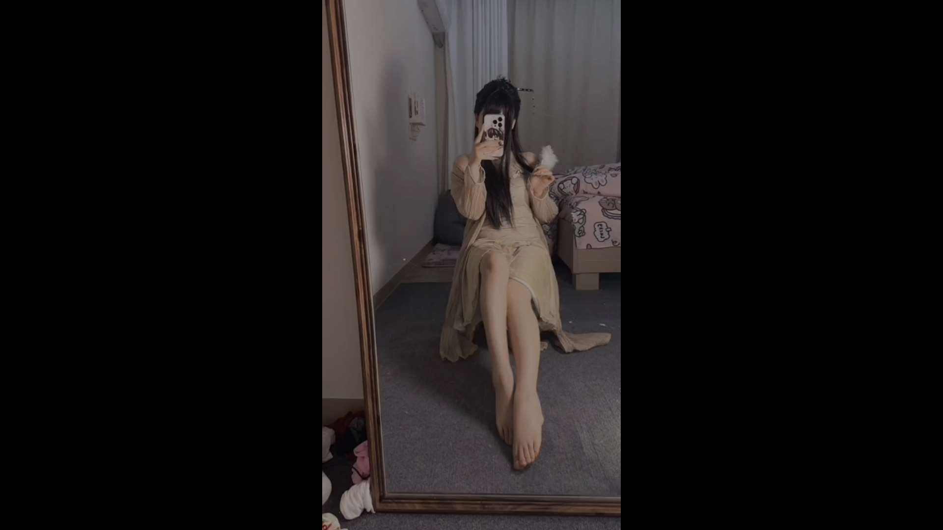 《[视频]少女嫩足穿白棉袜》作品图