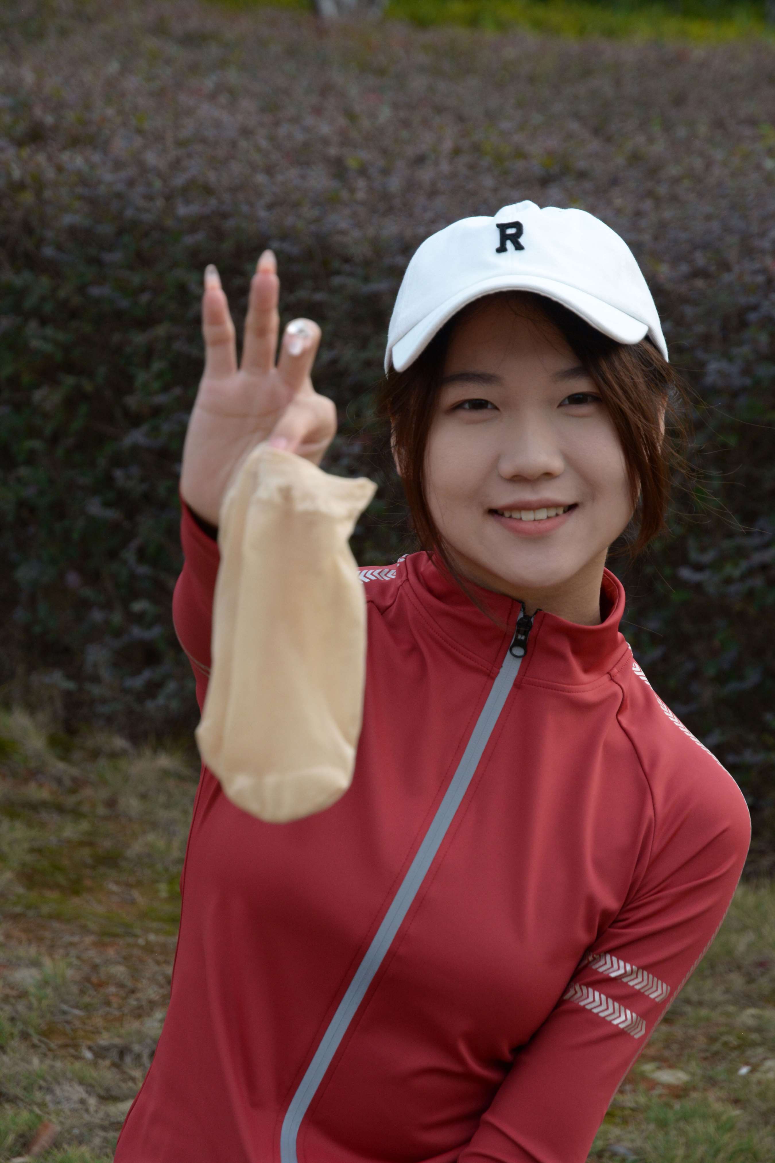 《少女紧身裤の短丝逛公园》作品图