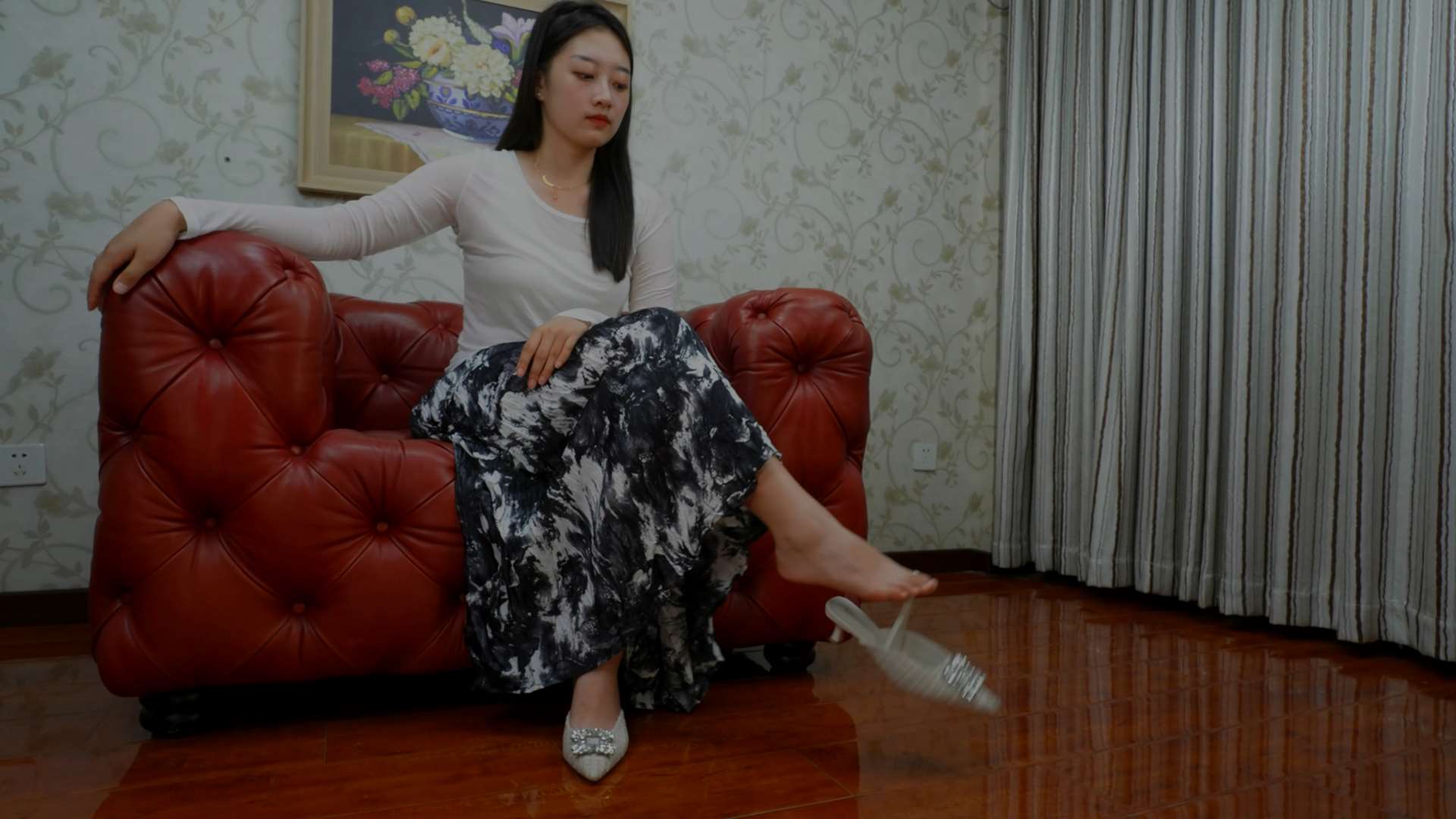 《[寄卖视频]A&F-夏心兰展示她性感的38欧脚》作品图