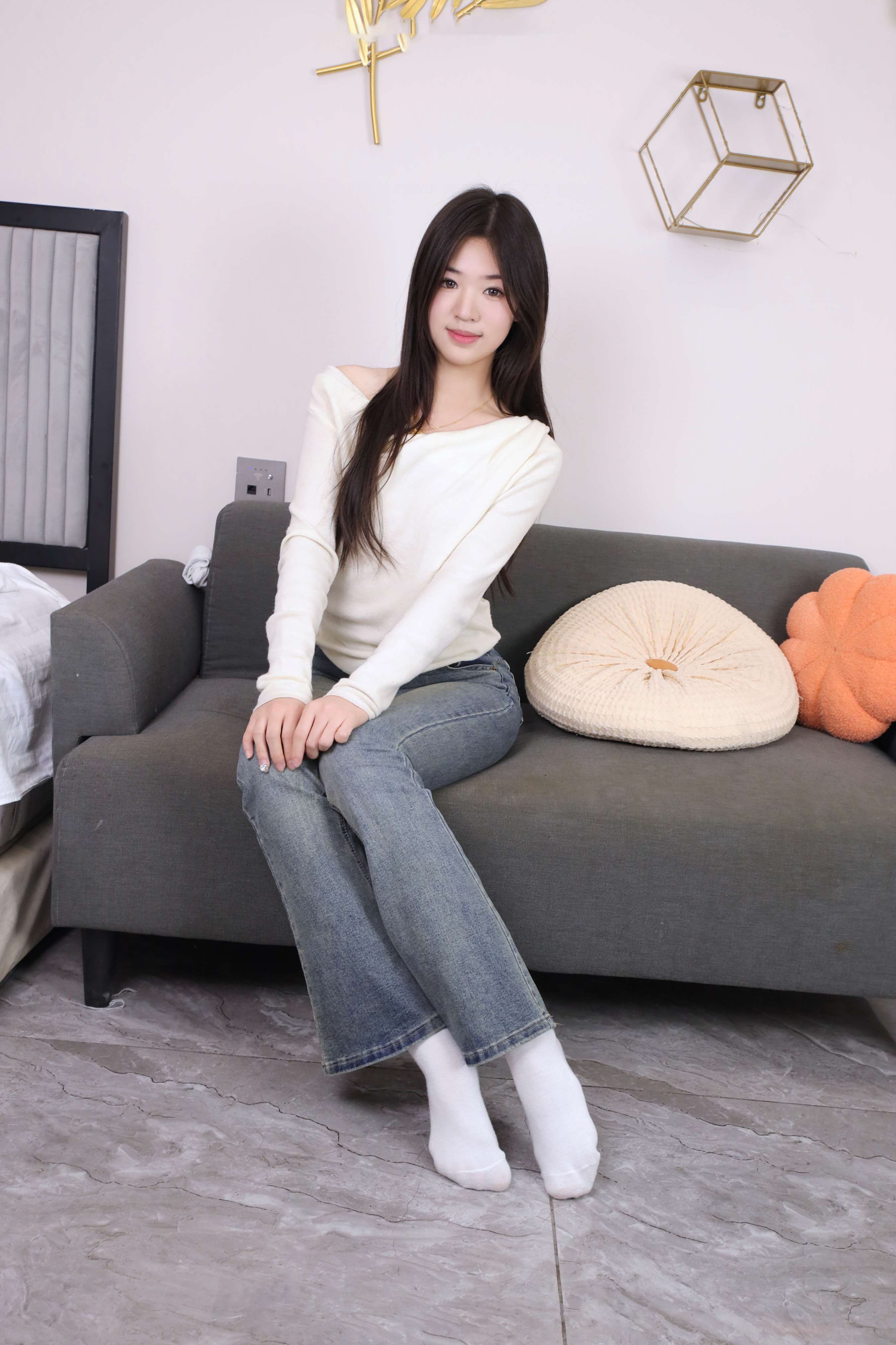 《耶耶牛仔棉袜の嫩足》作品图