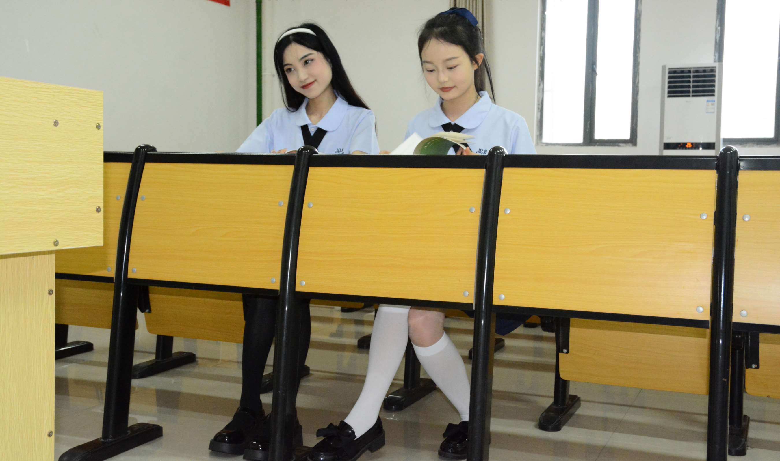 《柒柒、双双、环环-学院之风》作品图