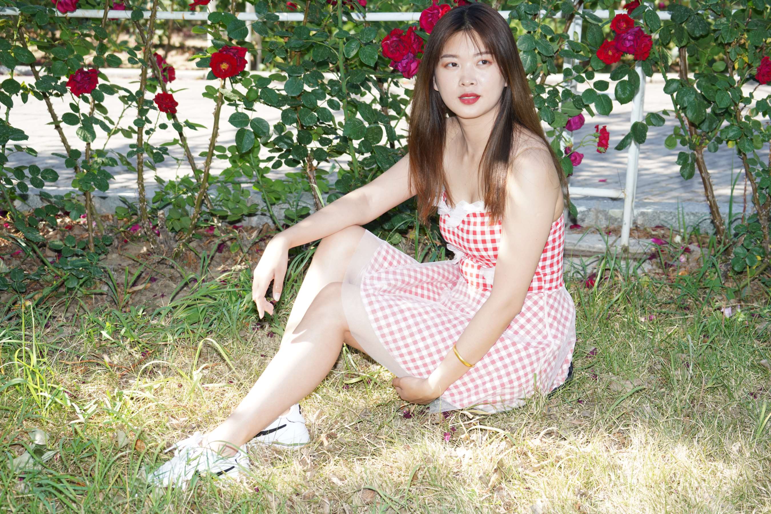 《理工科凡凡裸足》作品图