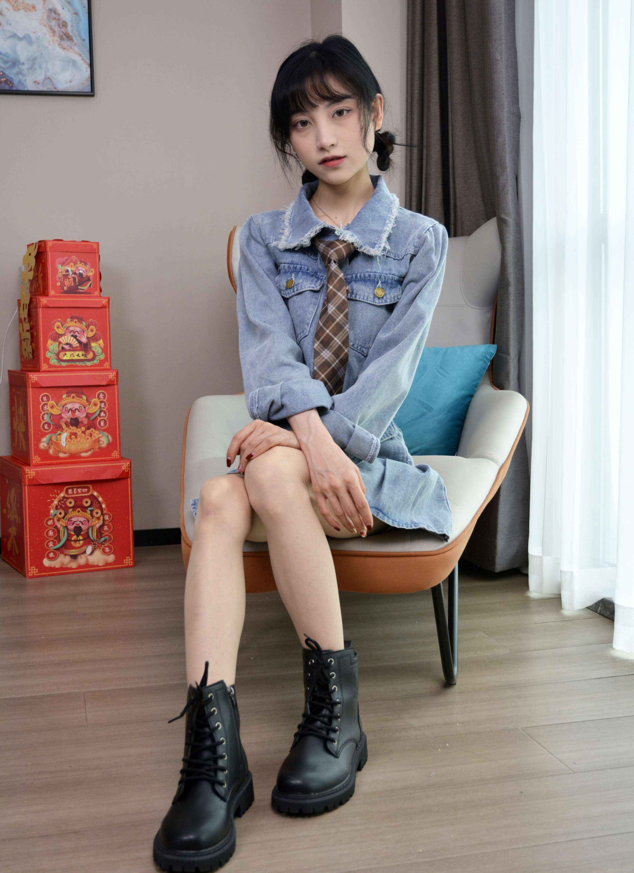 《柒柒 浪漫牛仔》作品图