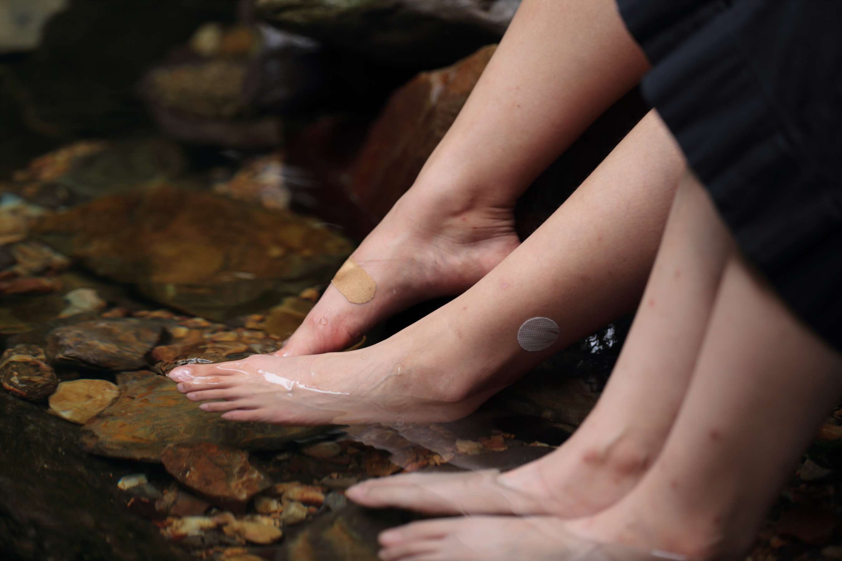 《好年轻清纯漂亮的两位女生啊》作品图