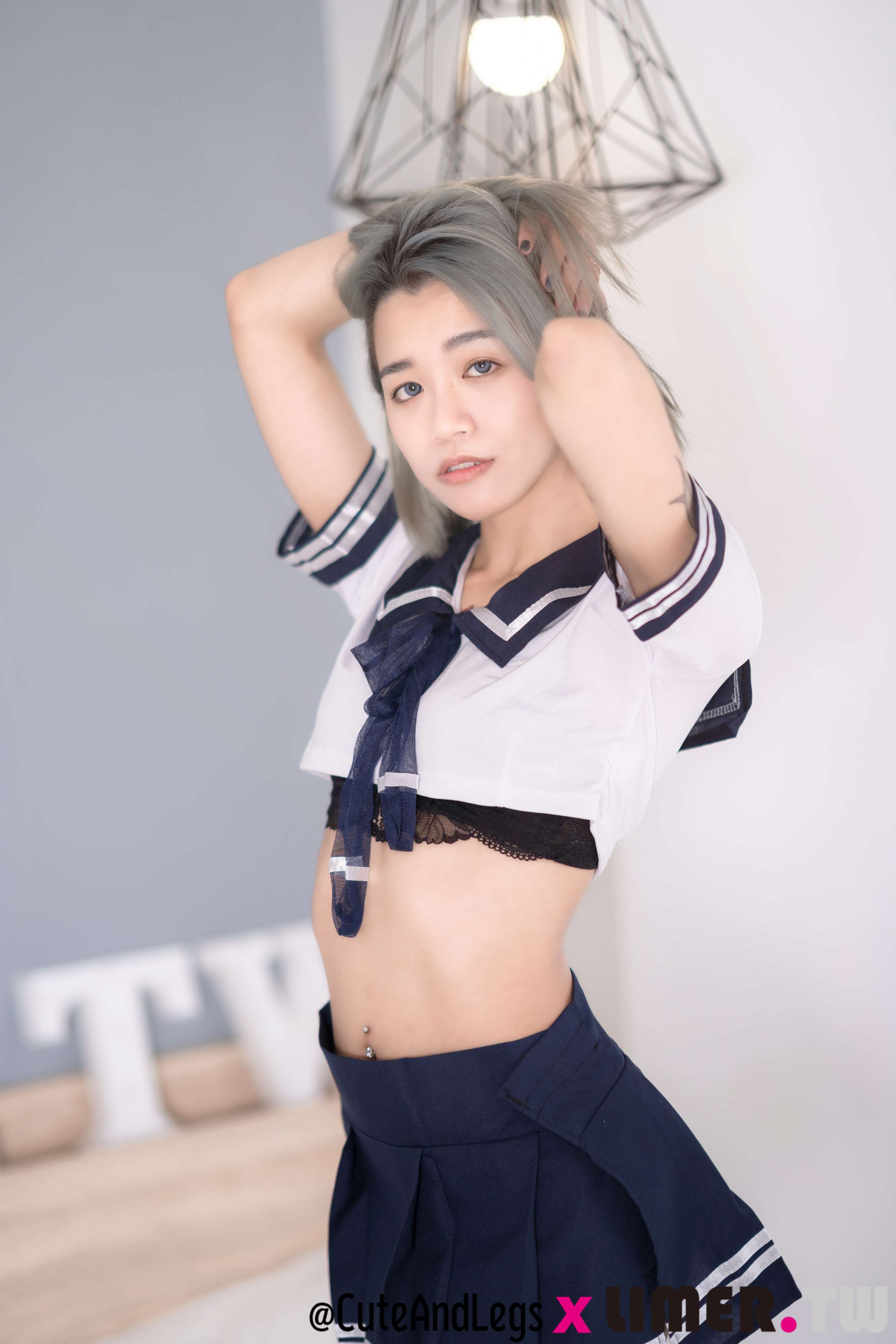 《[寄卖]Hana-首本足控寫真》作品图