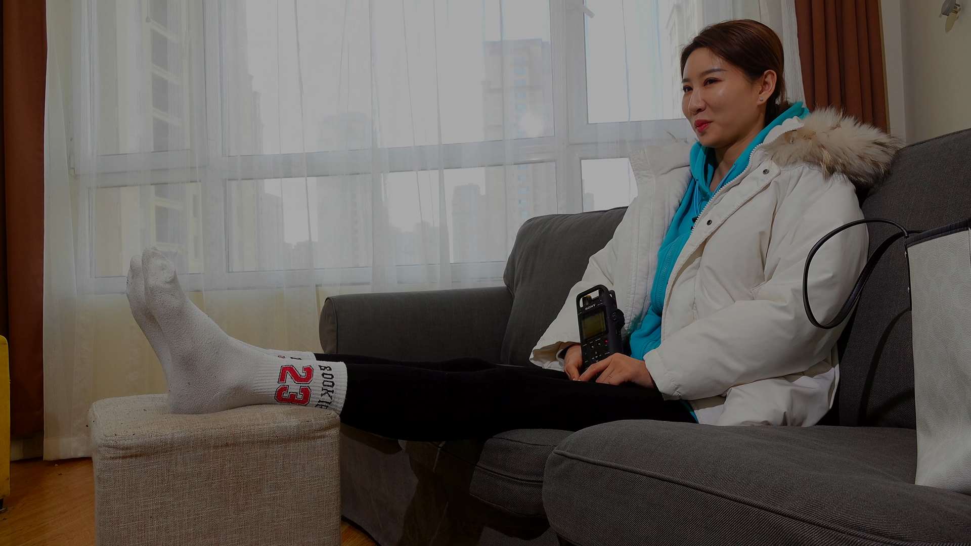 《[寄卖视频]A&F-瑜伽教练脚丫臭袜子气味及习惯采访调查原版》作品图