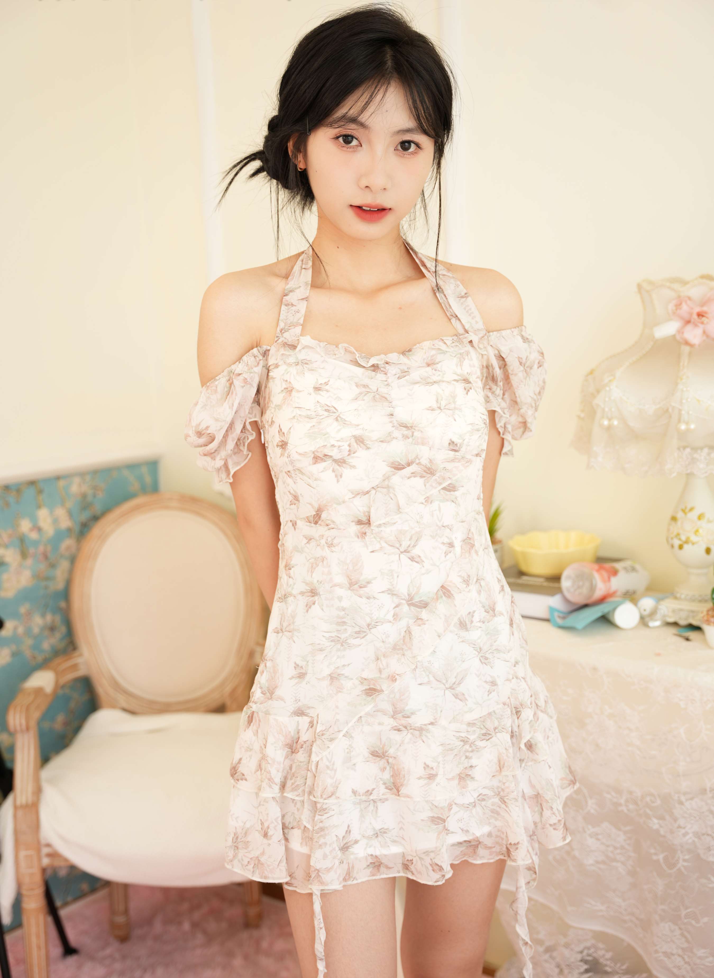 《灵儿-越夜越美丽》作品图