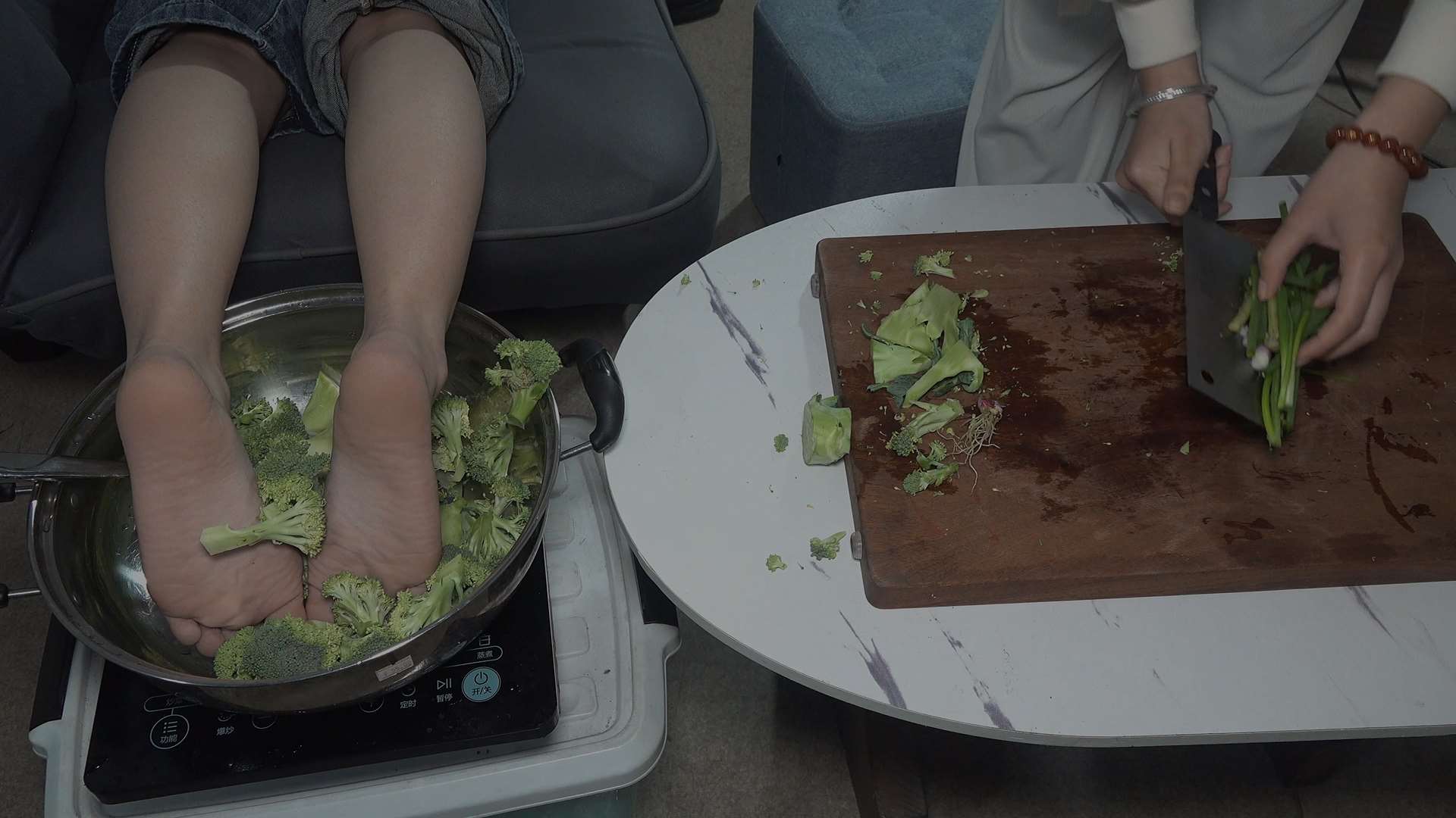 《[视频]徐莹的食物美脚》作品图