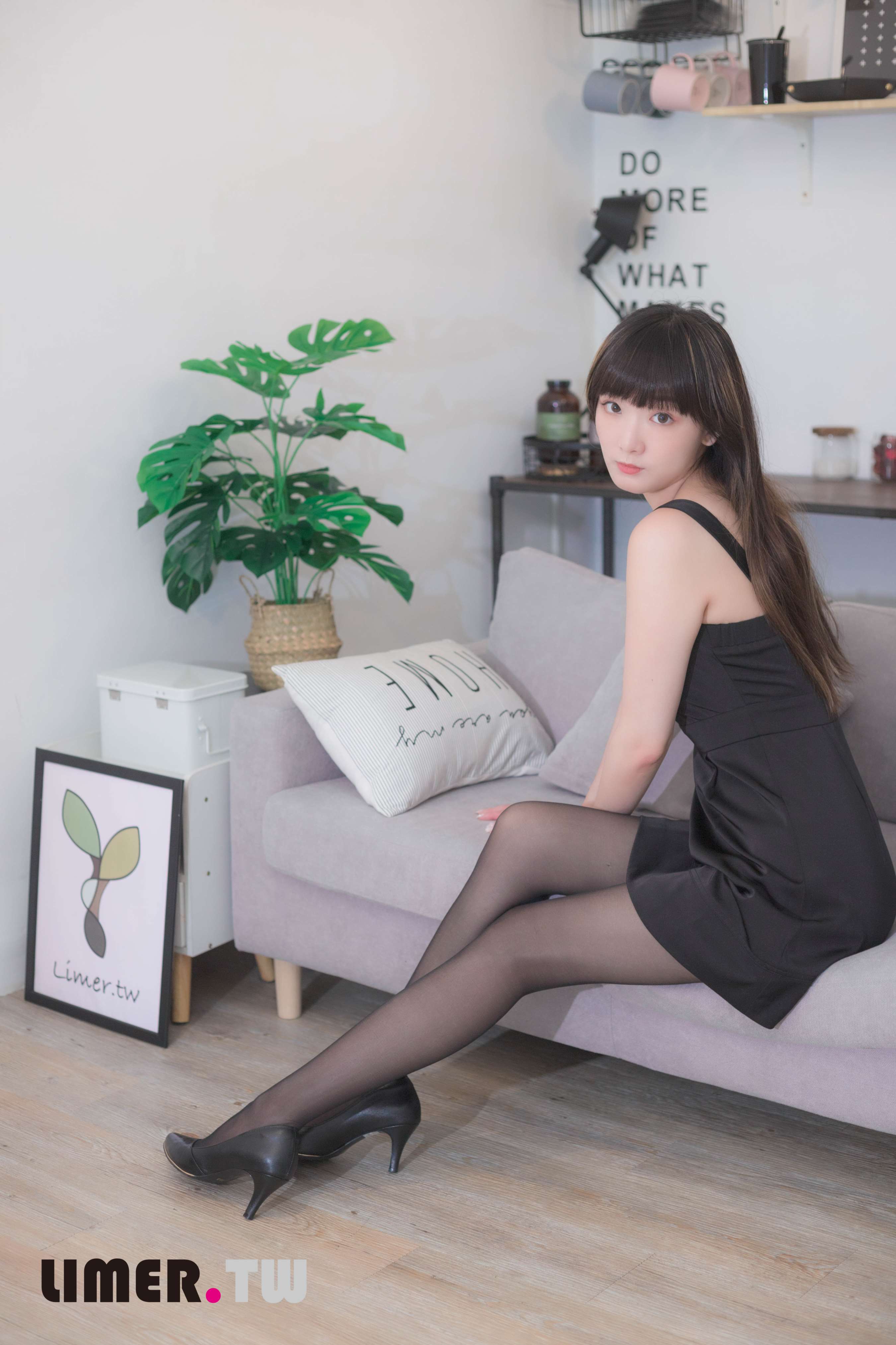 《[寄卖]耿耿-下班后的OL在家的休憩时间》作品图