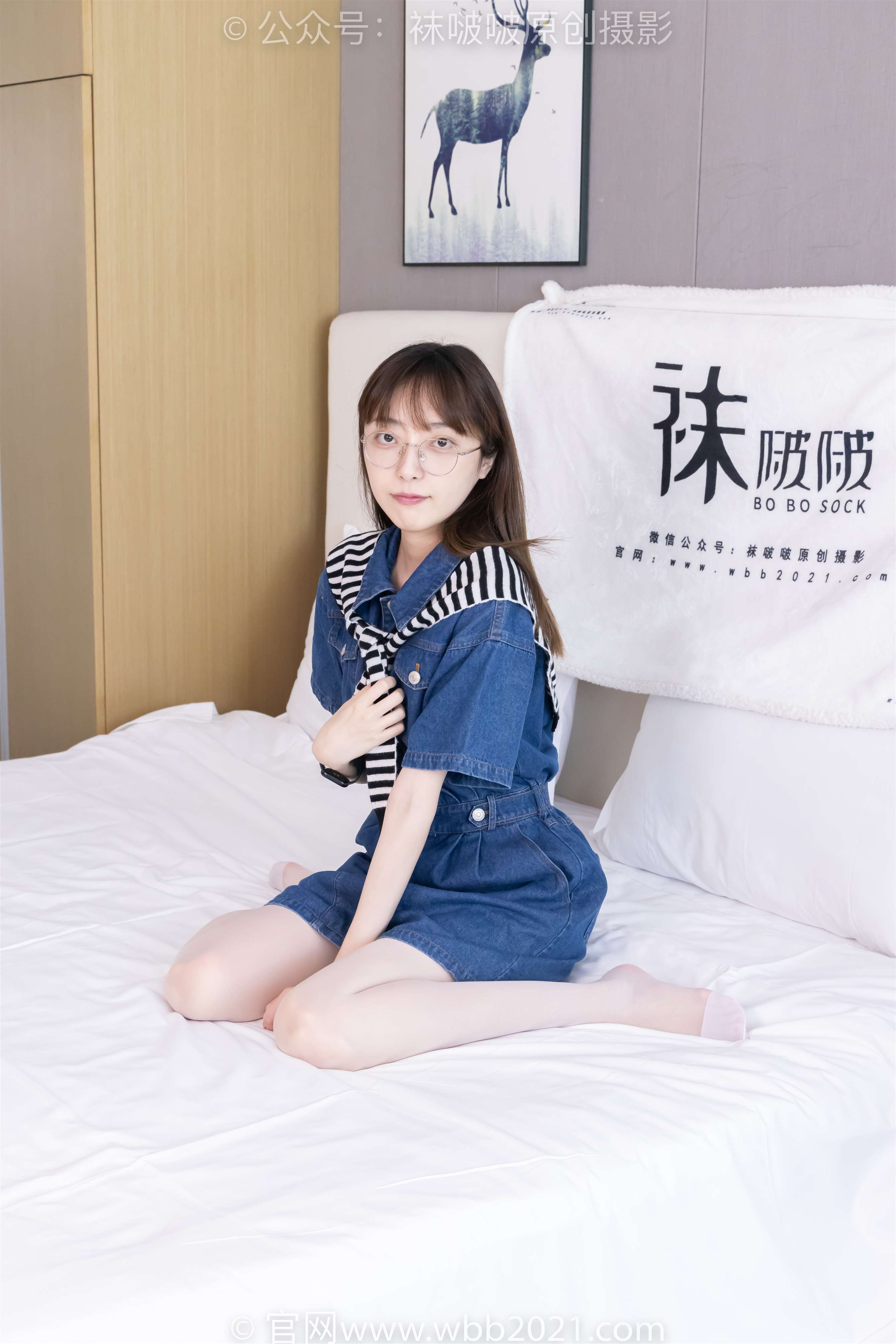 《[袜啵啵] 435期 稚予-板鞋、运动鞋、白丝、肉丝-脚尖加固款(带视频)【150P+1V/6.26G】》作品图