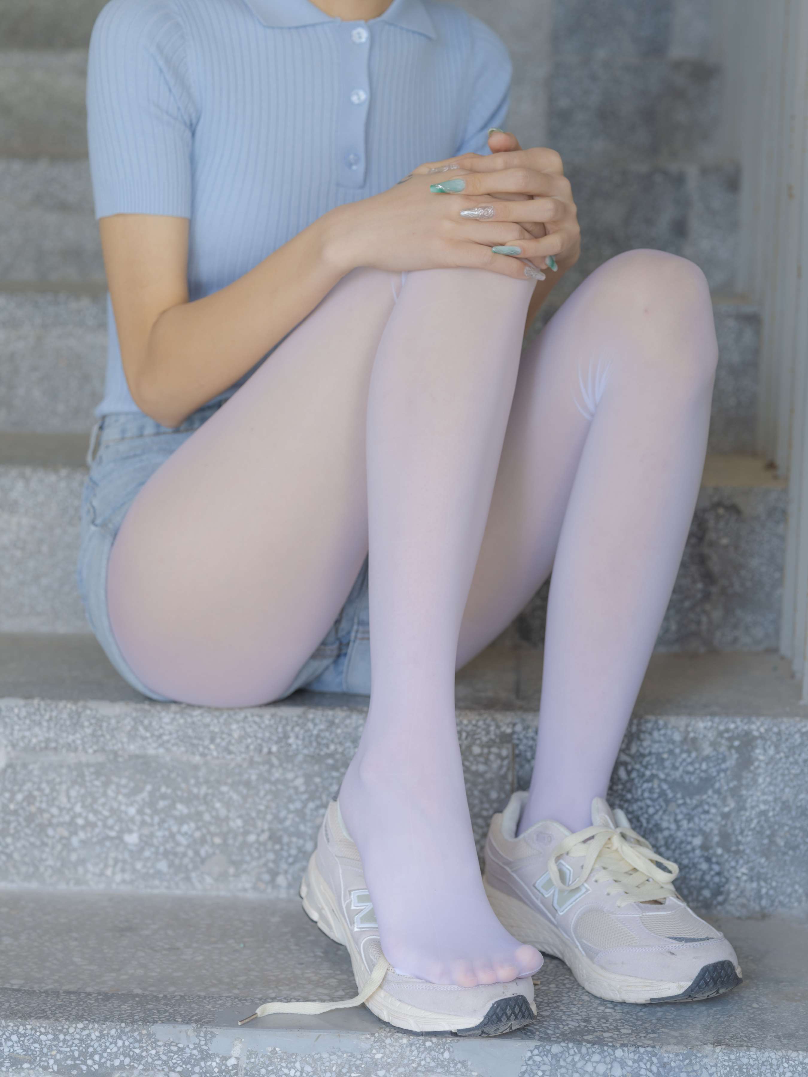 《媛媛-试拍-15D超薄白丝》作品图