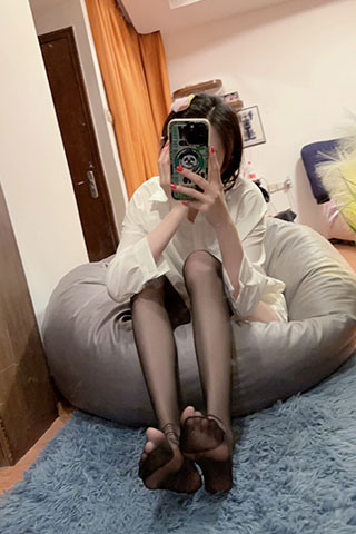 抖音网红足模黑丝