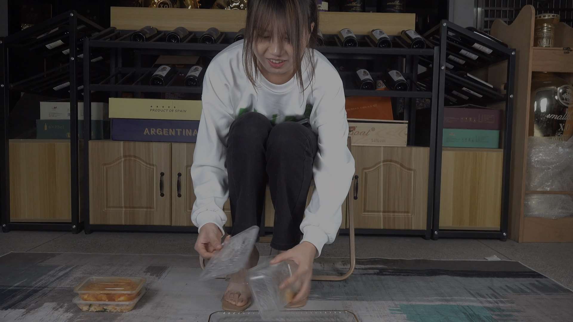 《[视频]晓琴美脚拌饭-有没有流口水》作品图