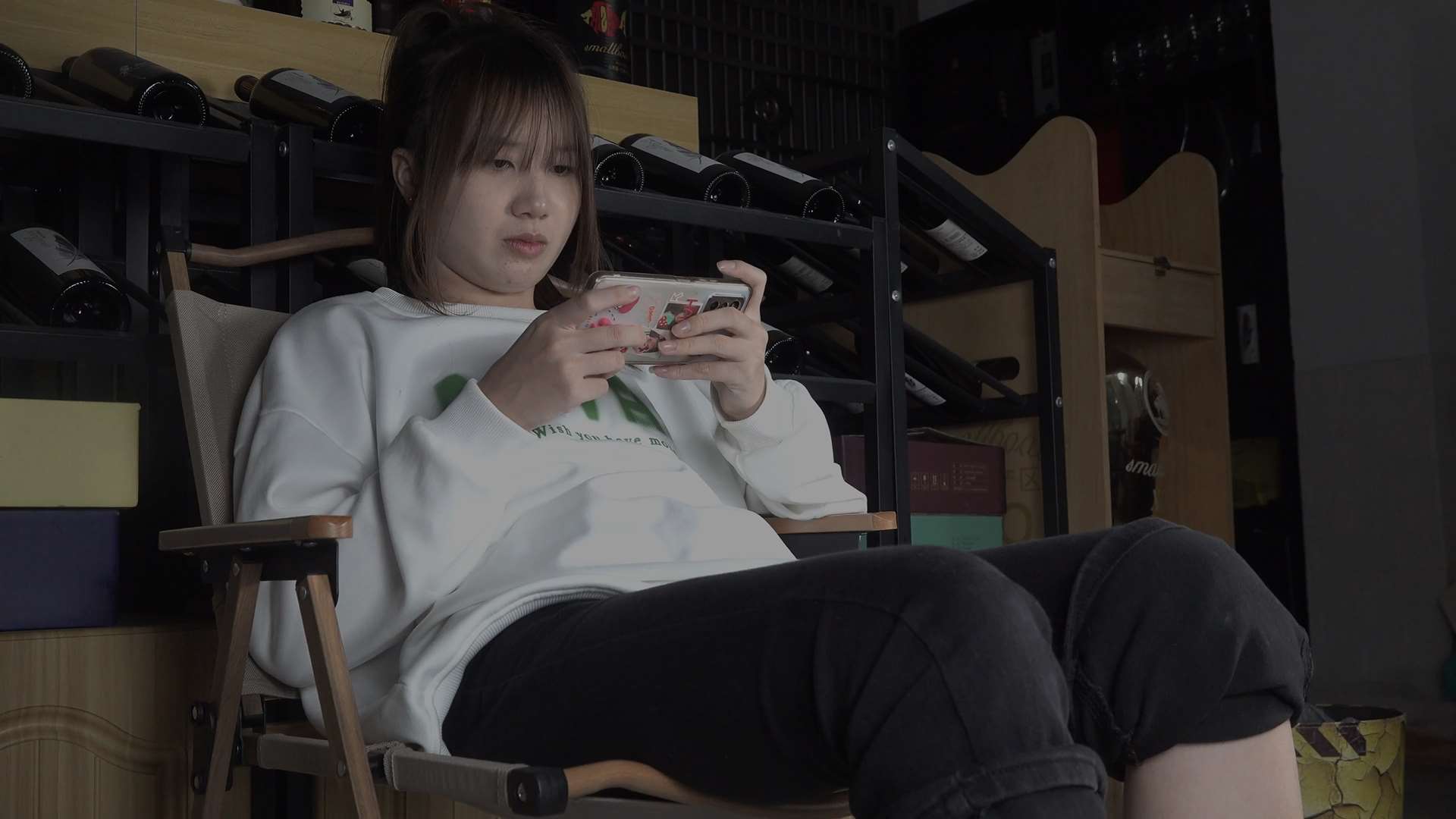 《[视频]晓琴美脚拌饭-有没有流口水》作品图