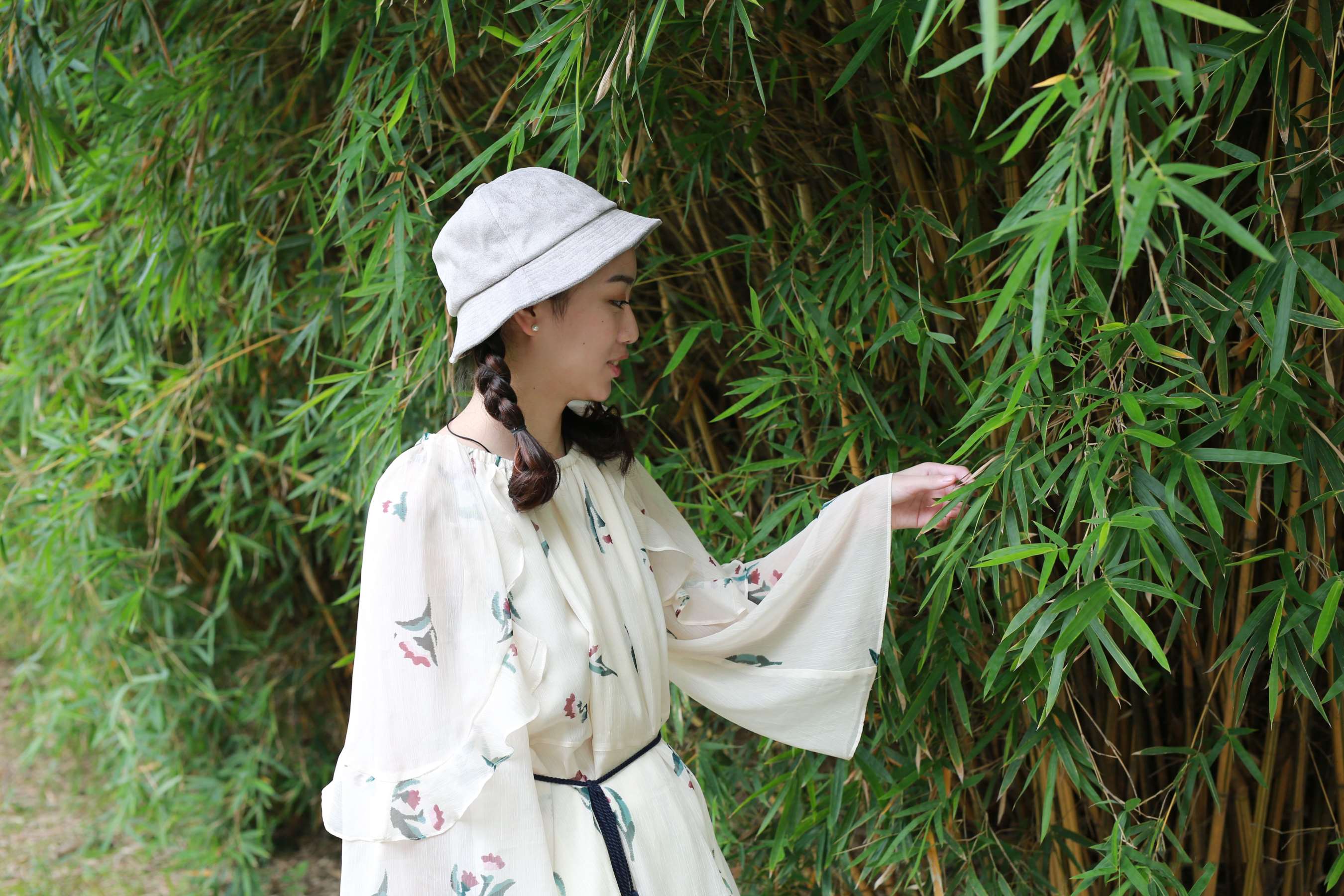 《杜雨欣踏青》作品图