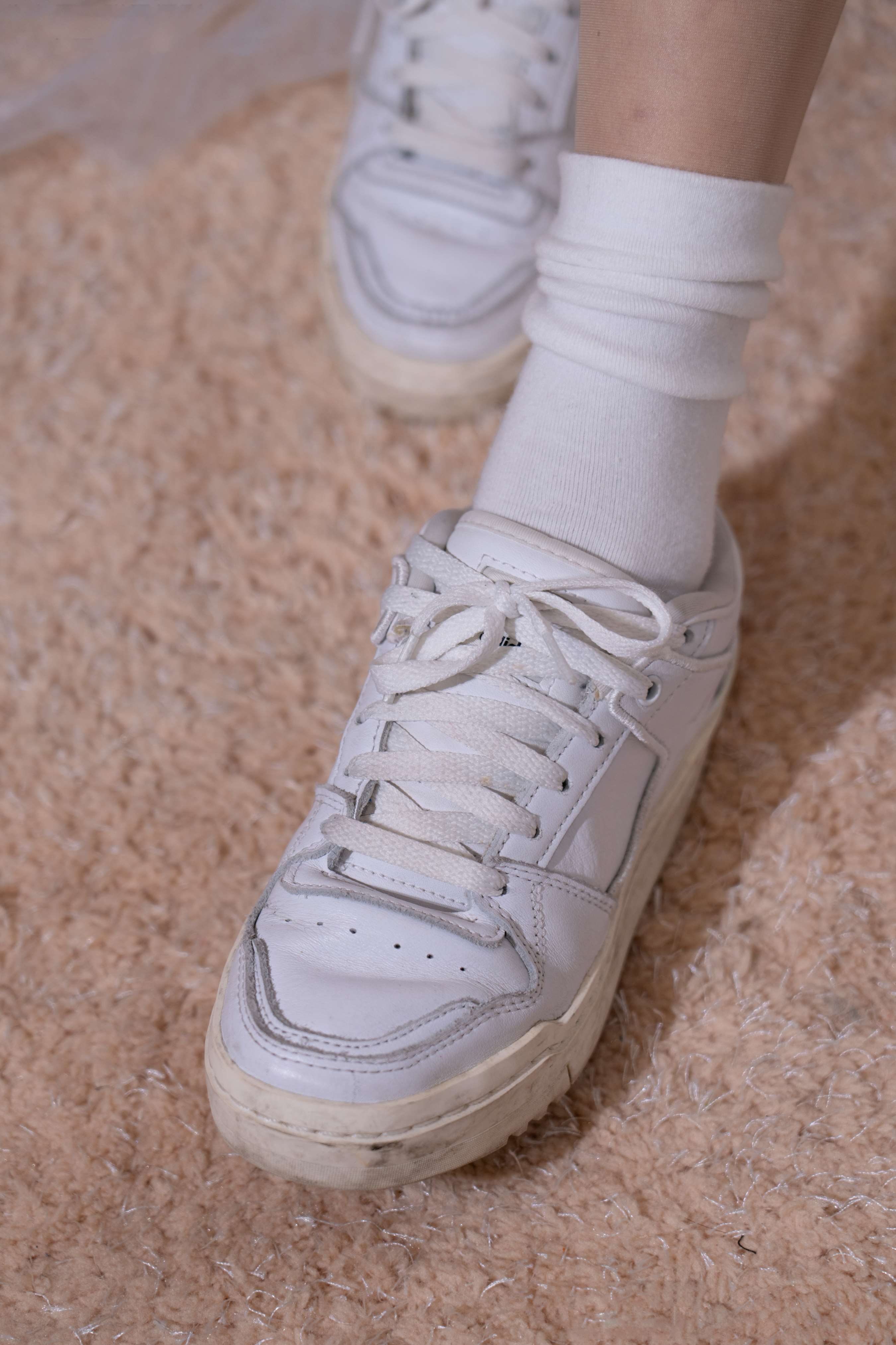 《澜澜-板鞋、白棉袜、肉丝》作品图