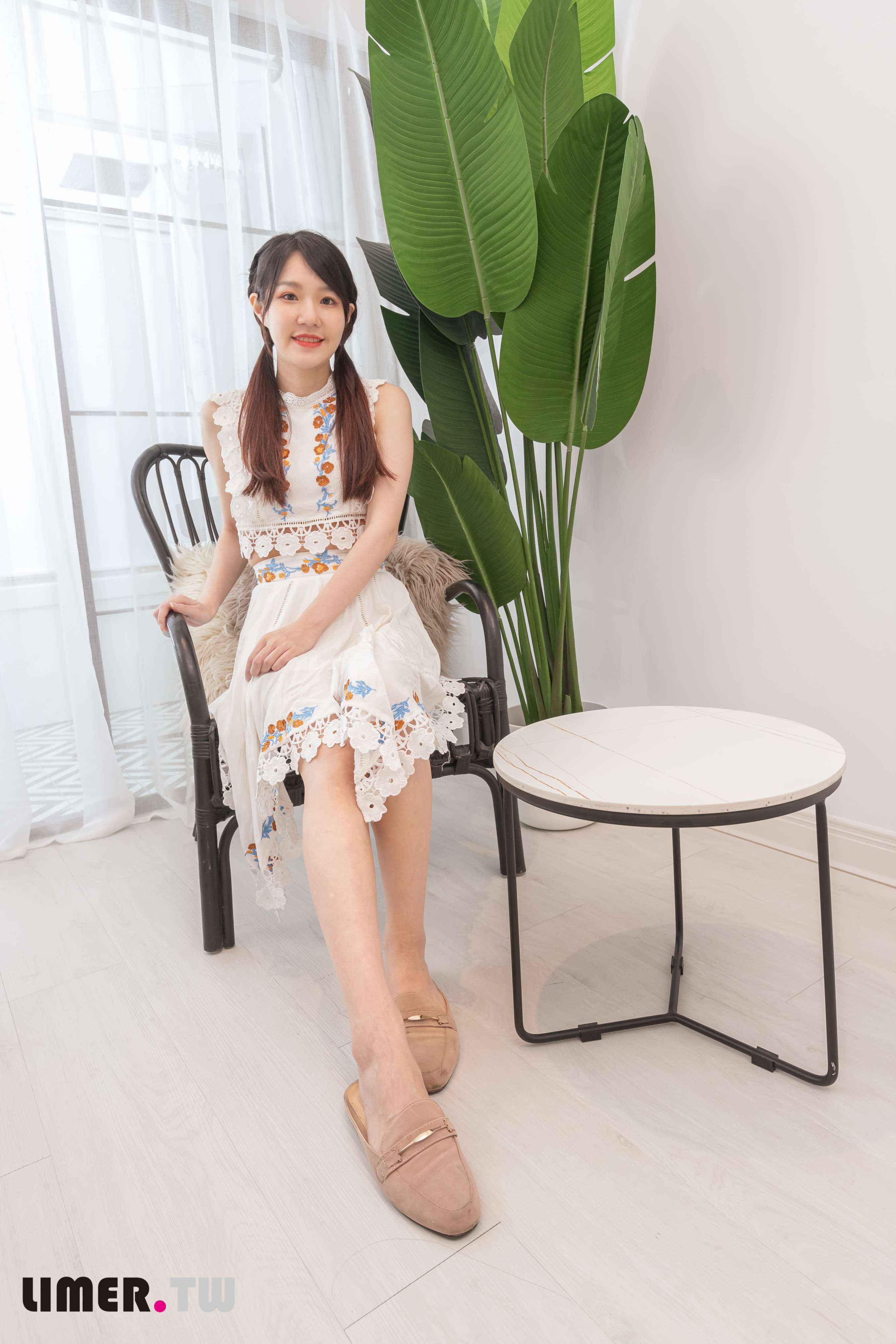 《[寄卖]素人apple 全站首本穆勒鞋写真》作品图