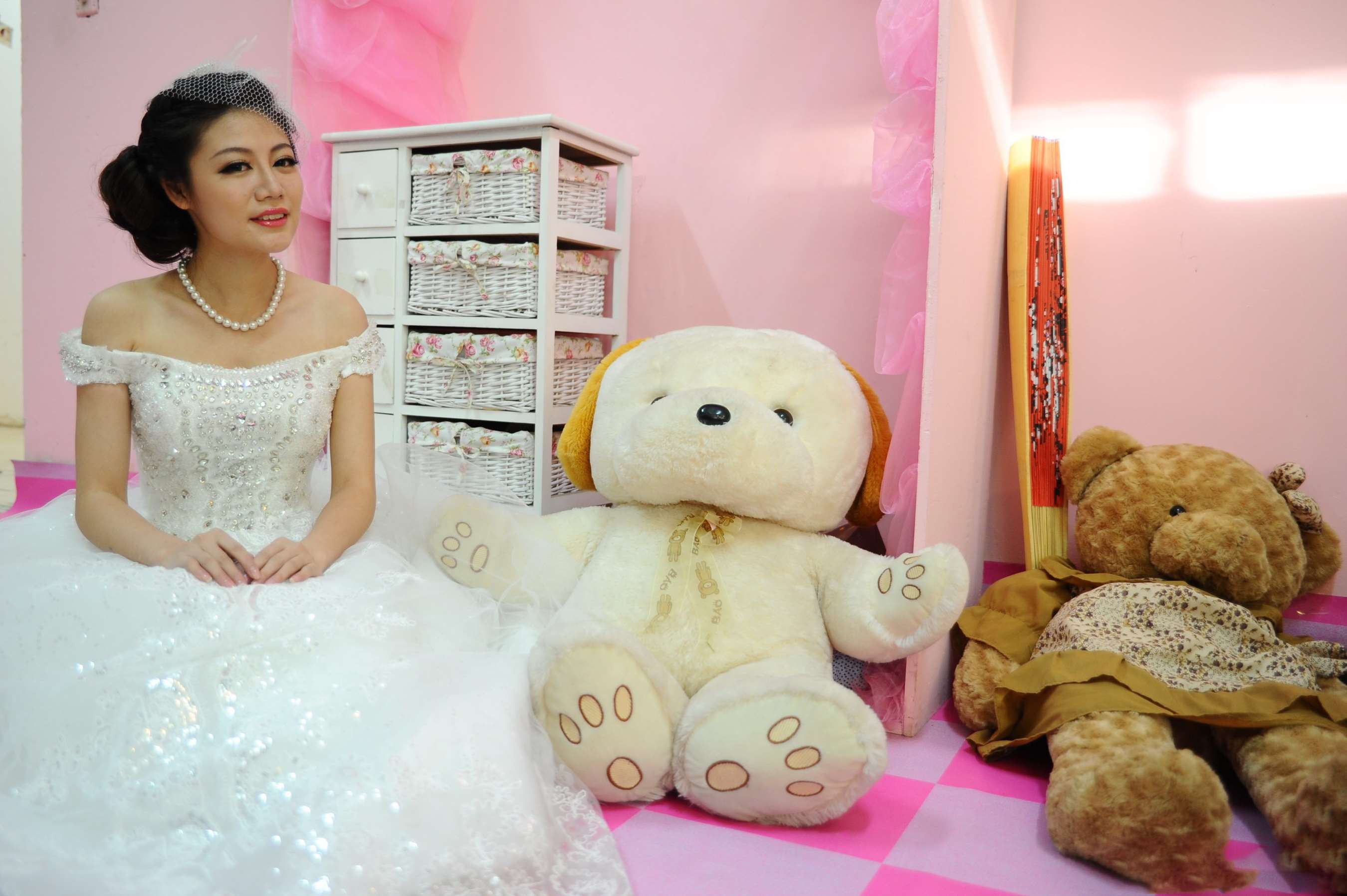 《美丽的超模，重口的脚丫》作品图