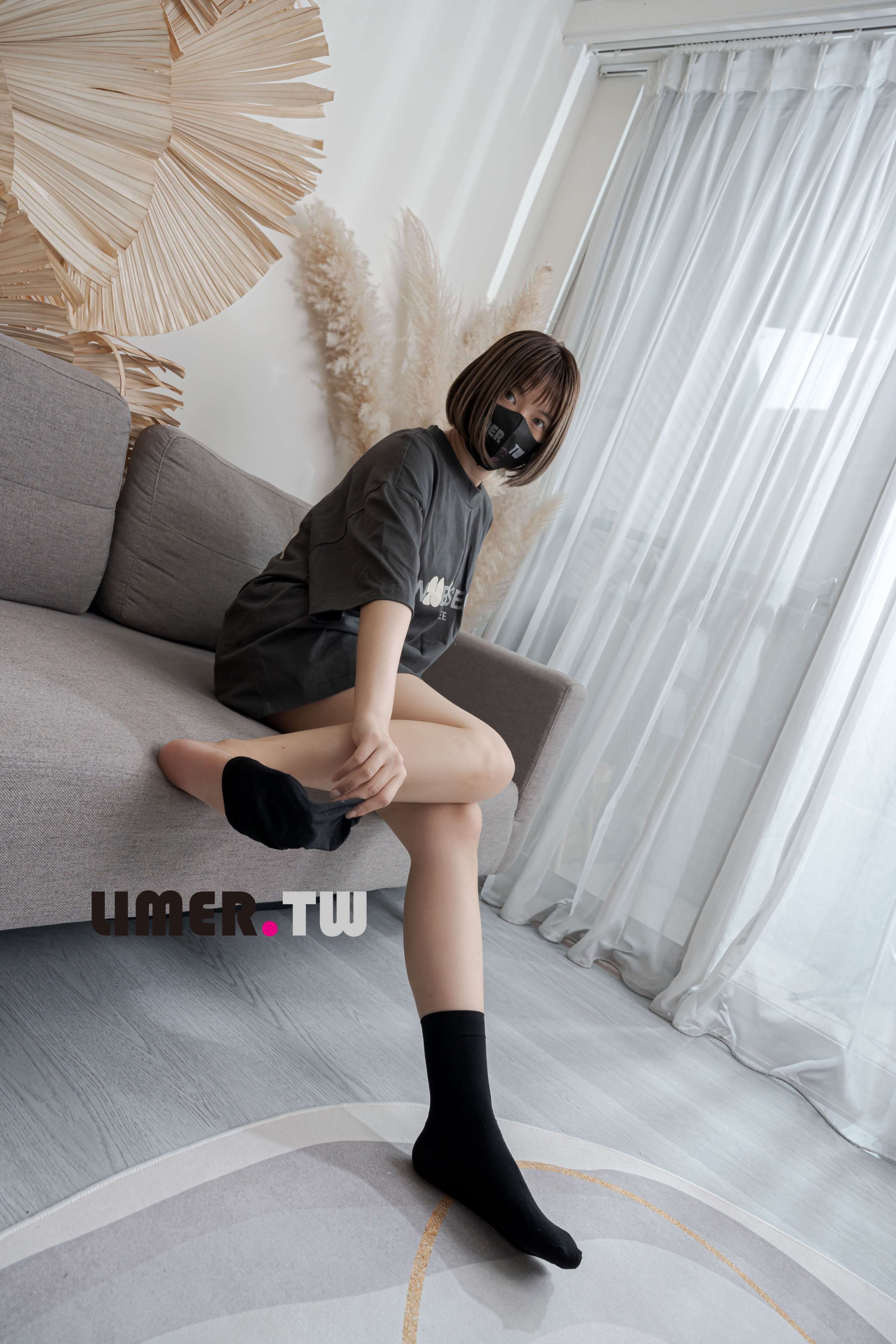 《[寄卖]Annie 刚认识就被拐回工作室拘束彻底》作品图