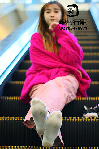 [织梦映像]新刊055 叱咤红人-商场多场景拍摄(带视频)【311P+2V/14.3G】