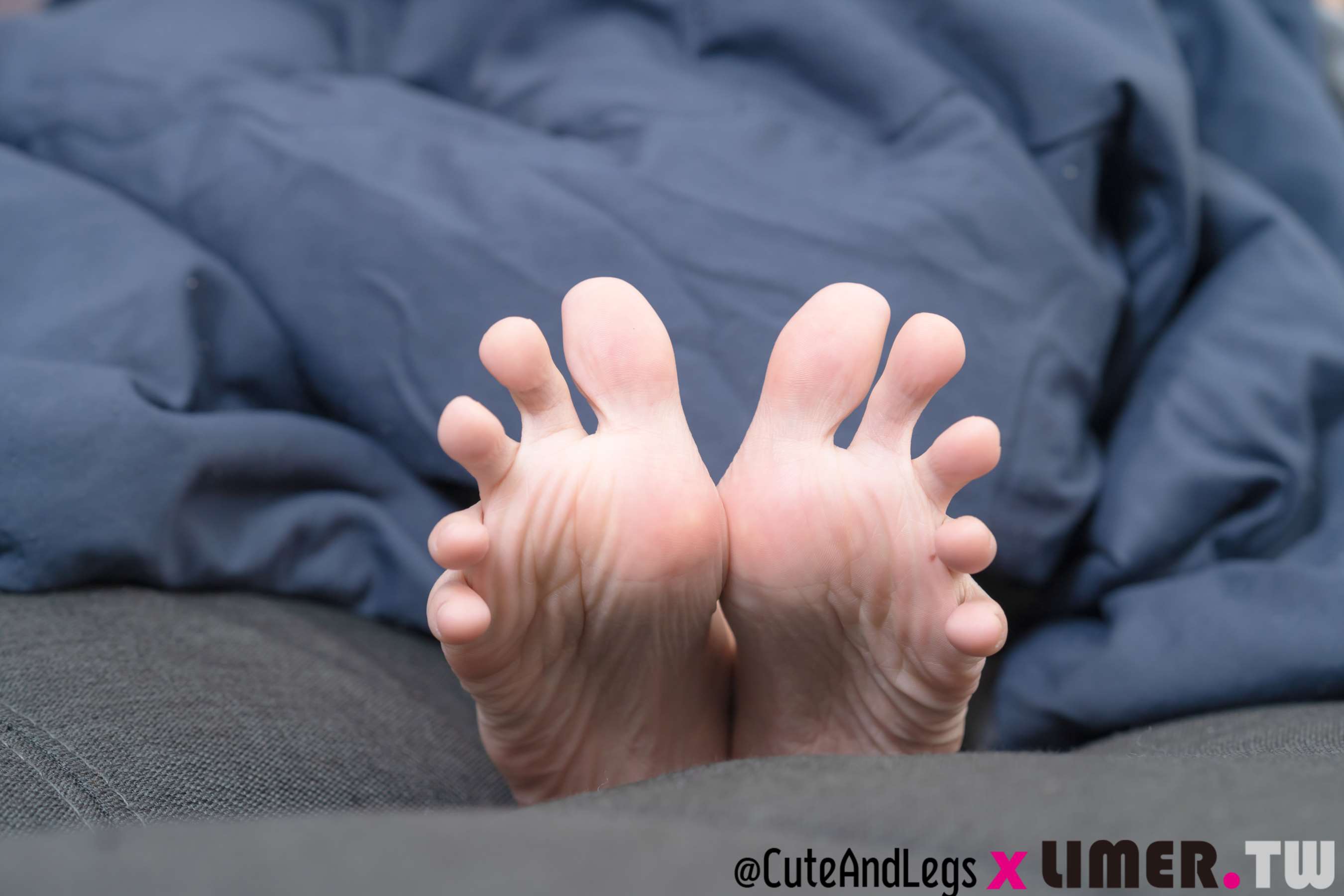 《[寄卖]rumi噜咪美脚玉足美腿宅家》作品图