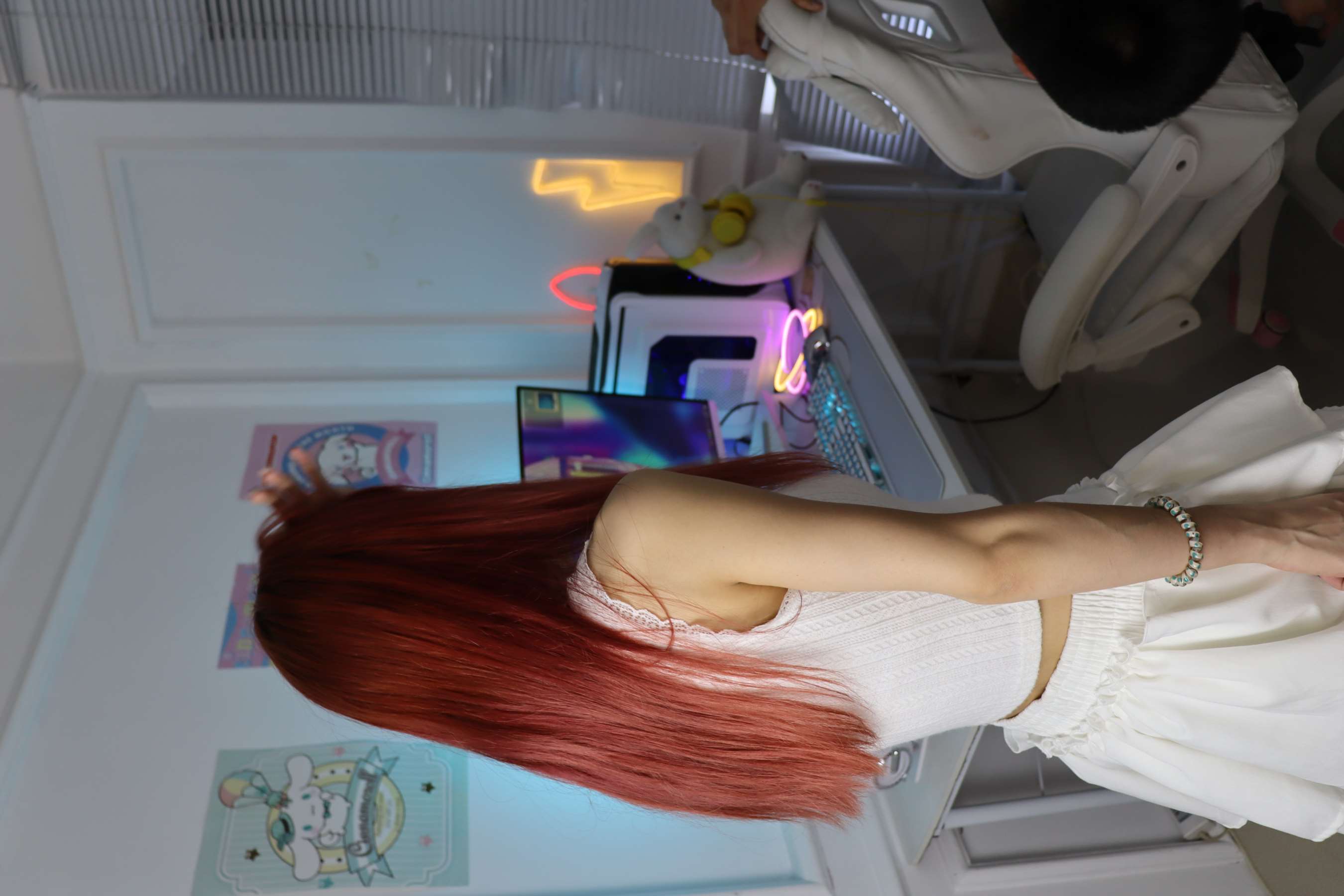 《雪莉 长白袜の嫩足》作品图