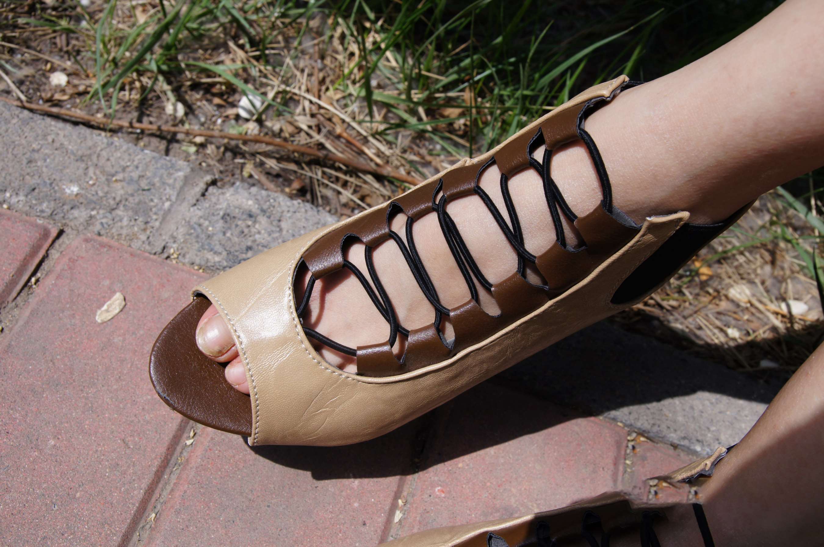 《高颜值美女裴菲菲》作品图