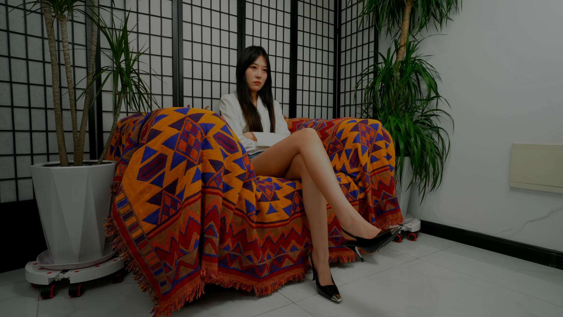 《[寄卖视频]A&F-July脱高跟展嫩足》作品图