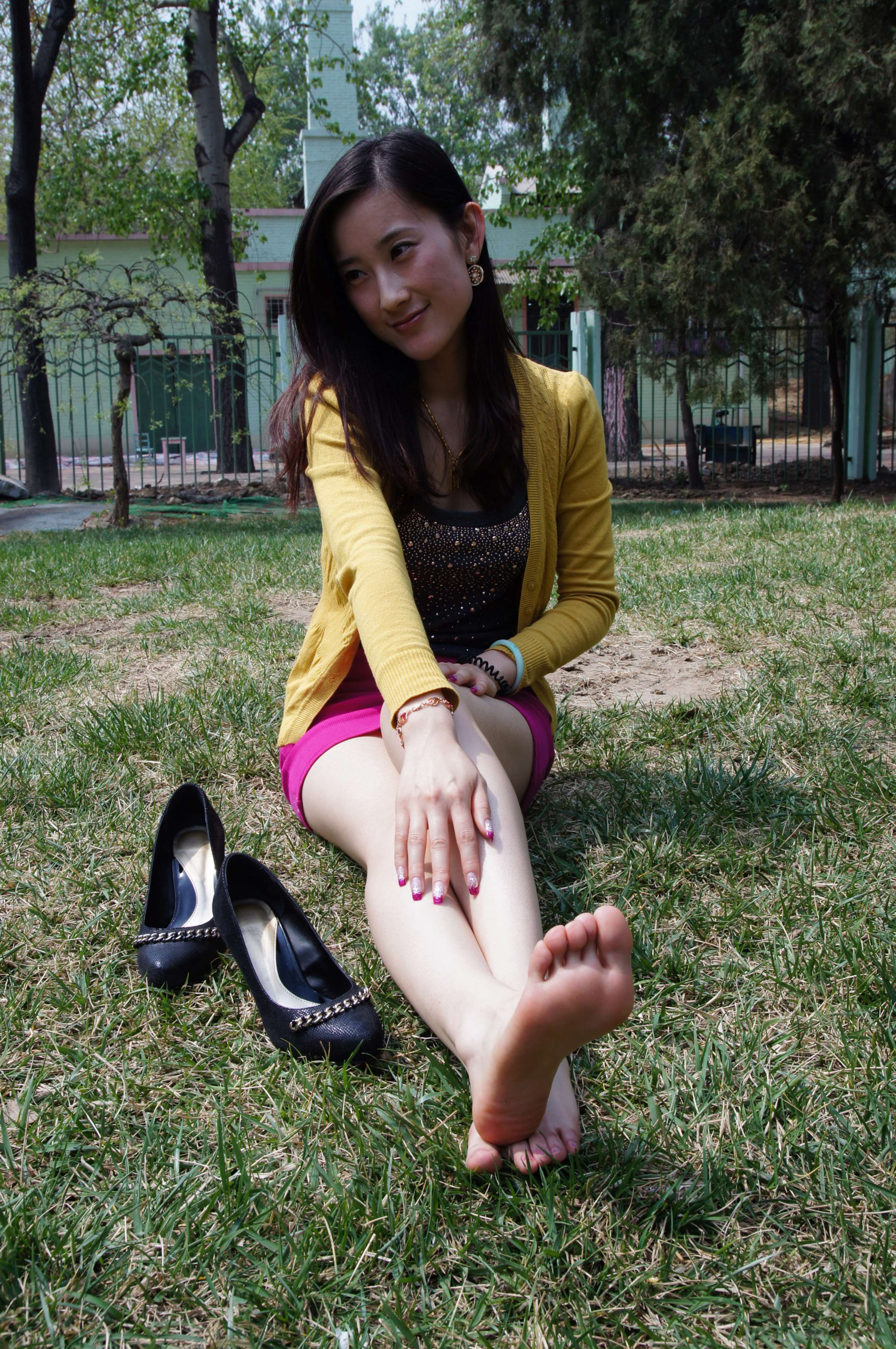 《总裁秘书林雅晴极品大美脚》作品图