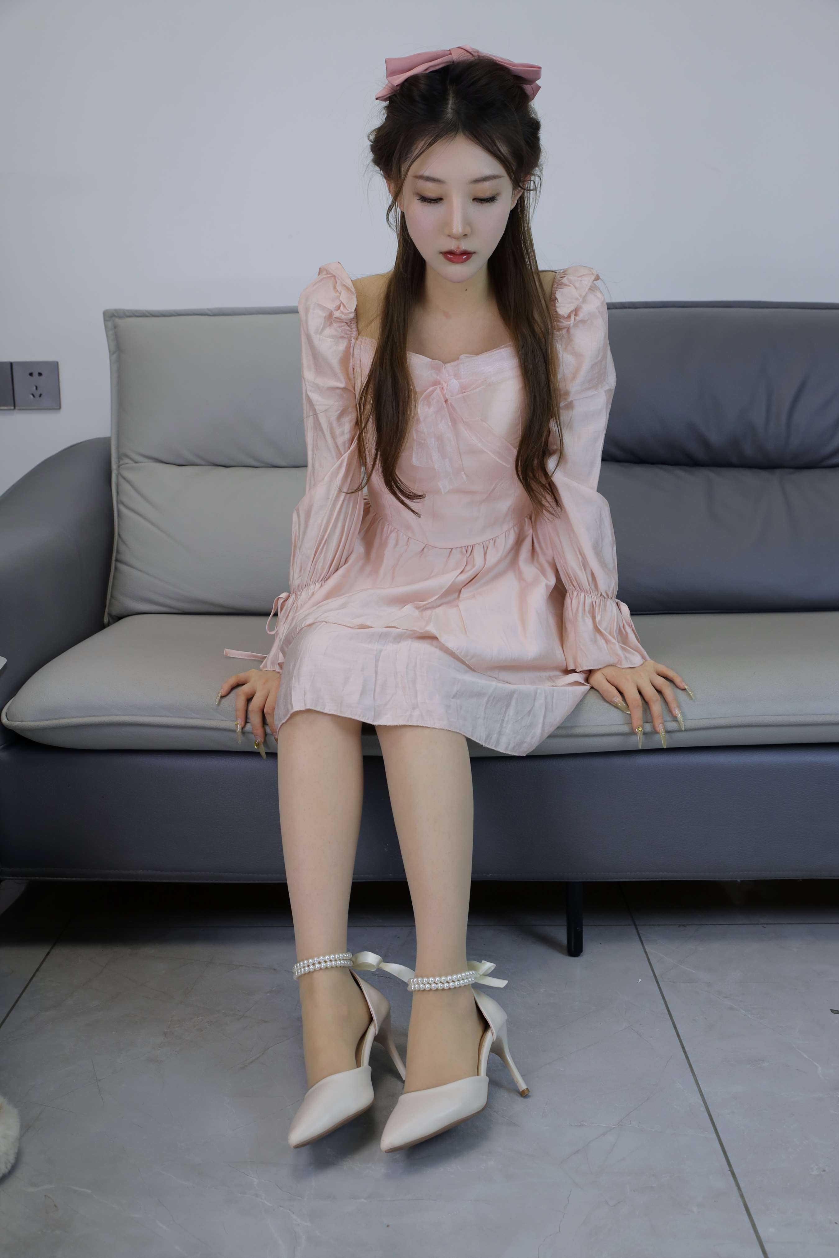 《婷婷 高跟の丝足》作品图