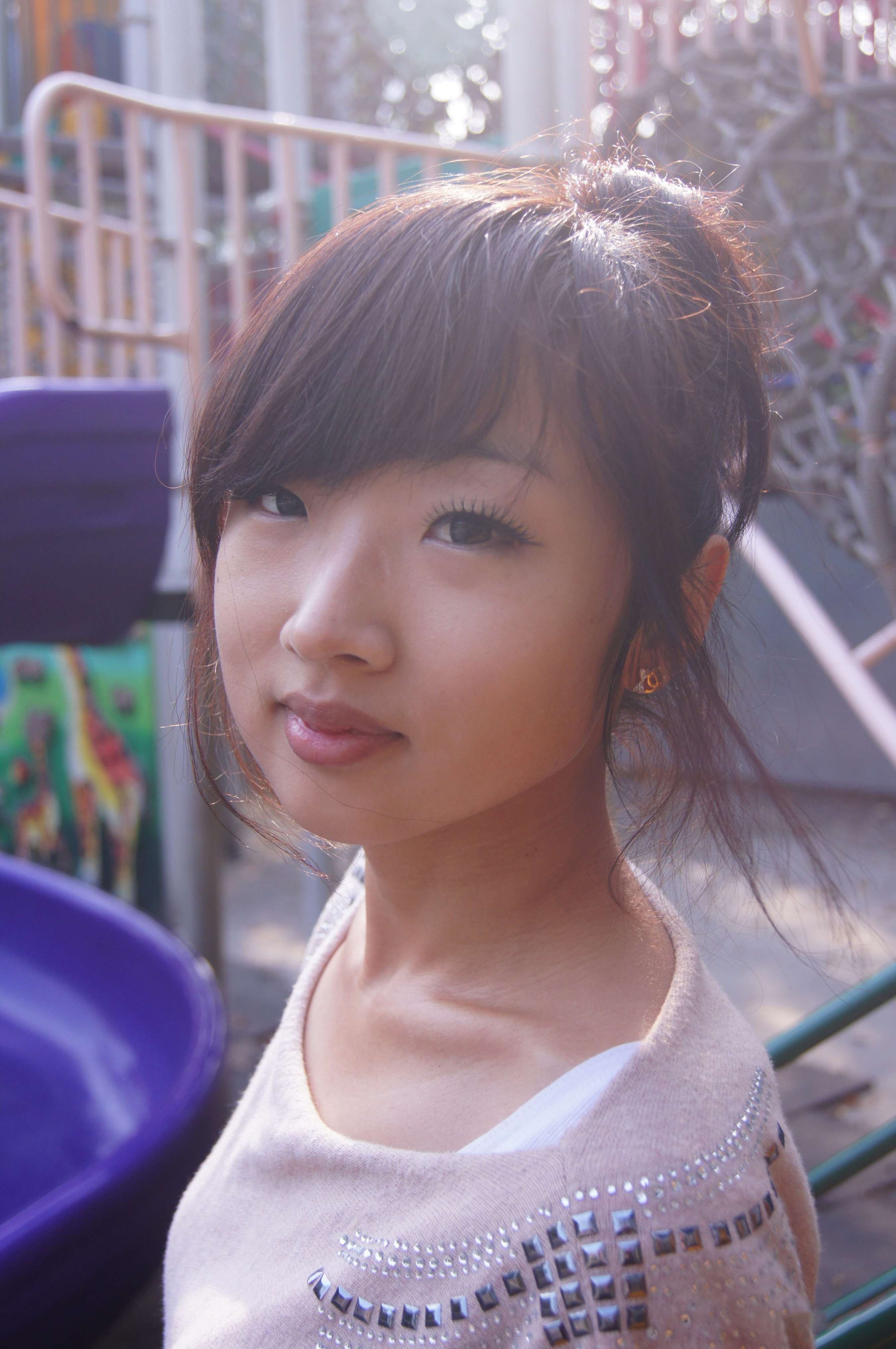 《酷似周冬雨的小车模-艺术系美女奶昔》作品图