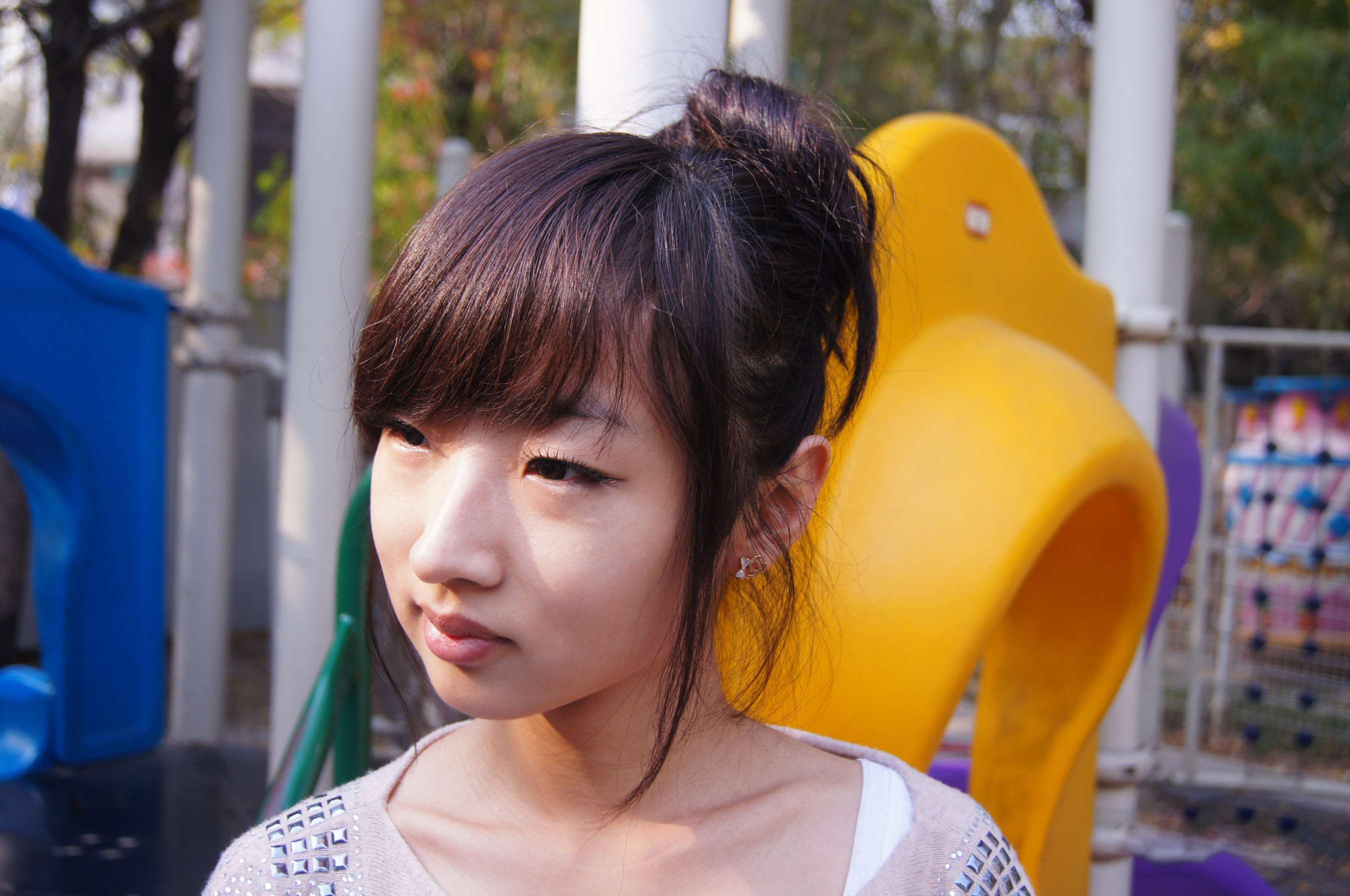 《酷似周冬雨的小车模-艺术系美女奶昔》作品图