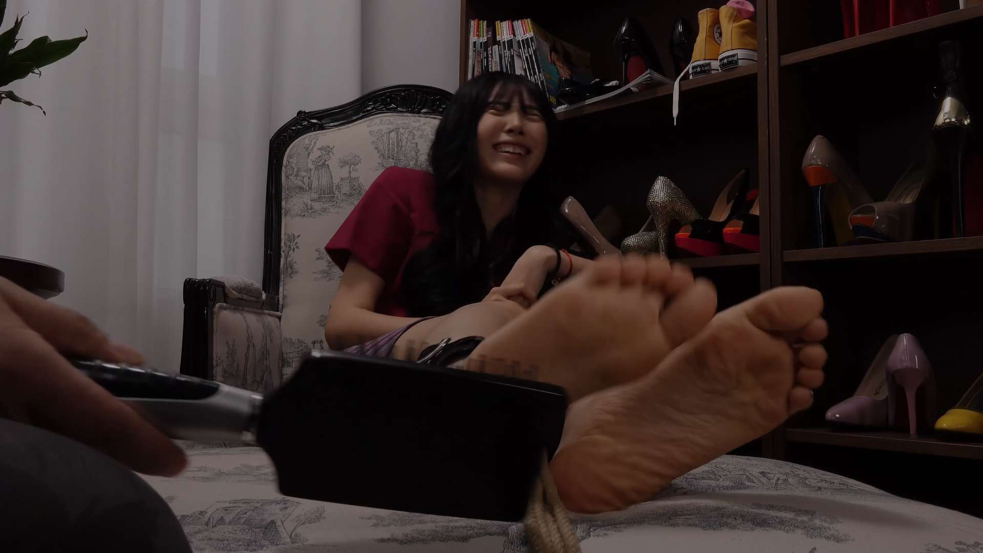 《[寄卖视频]A&F-Meiyi在演播室里被逗乐了》作品图