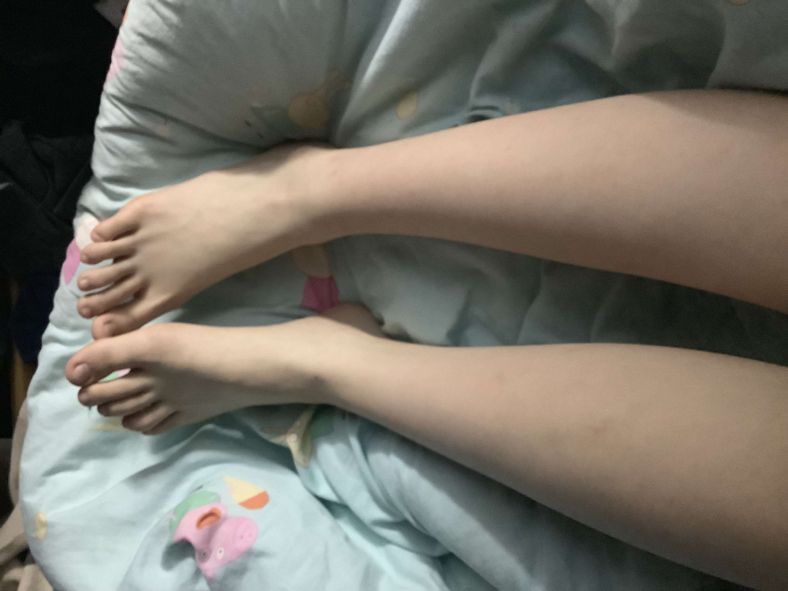 《汉堡夹嫩足》作品图