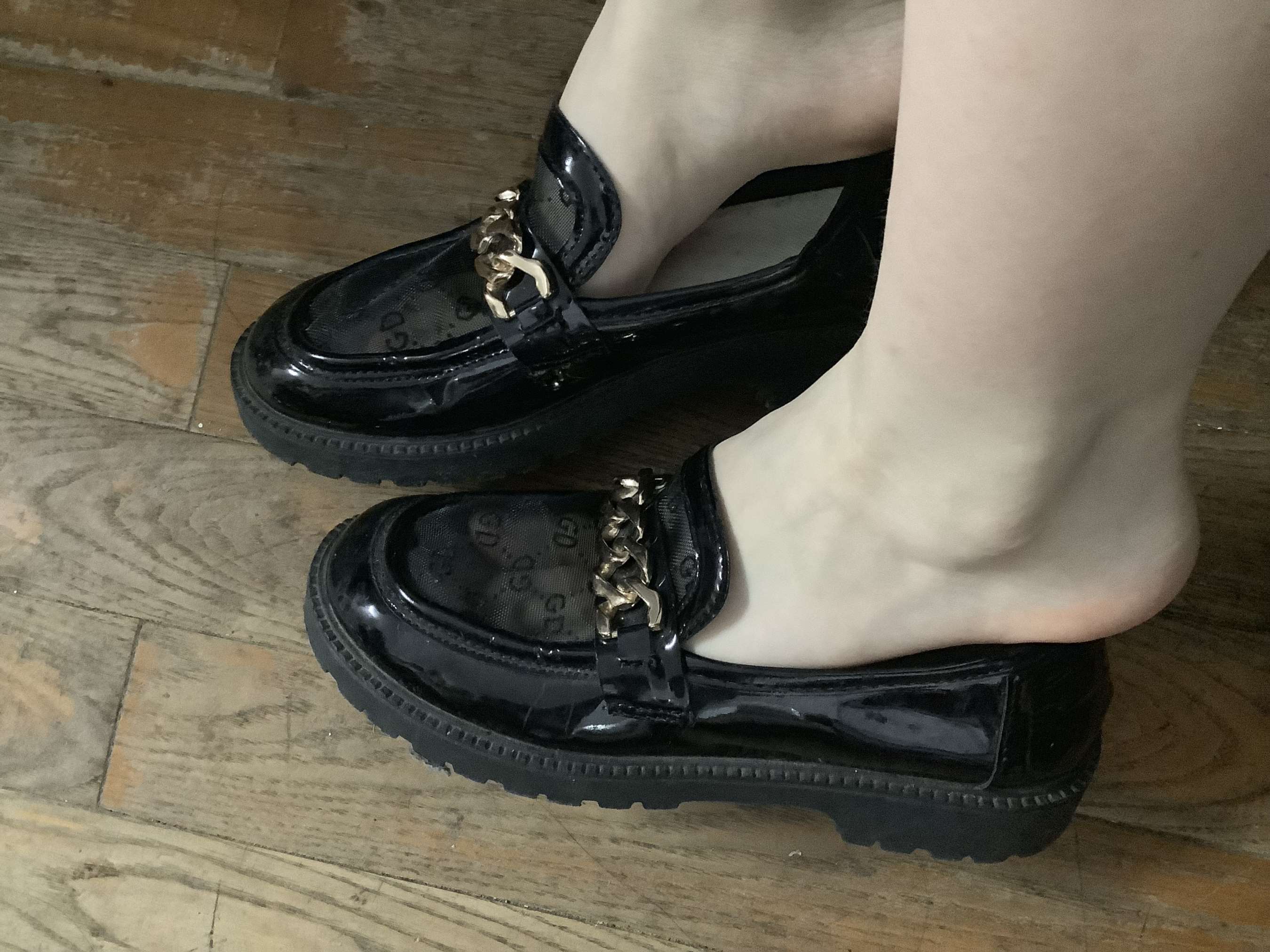 《汉堡夹嫩足》作品图