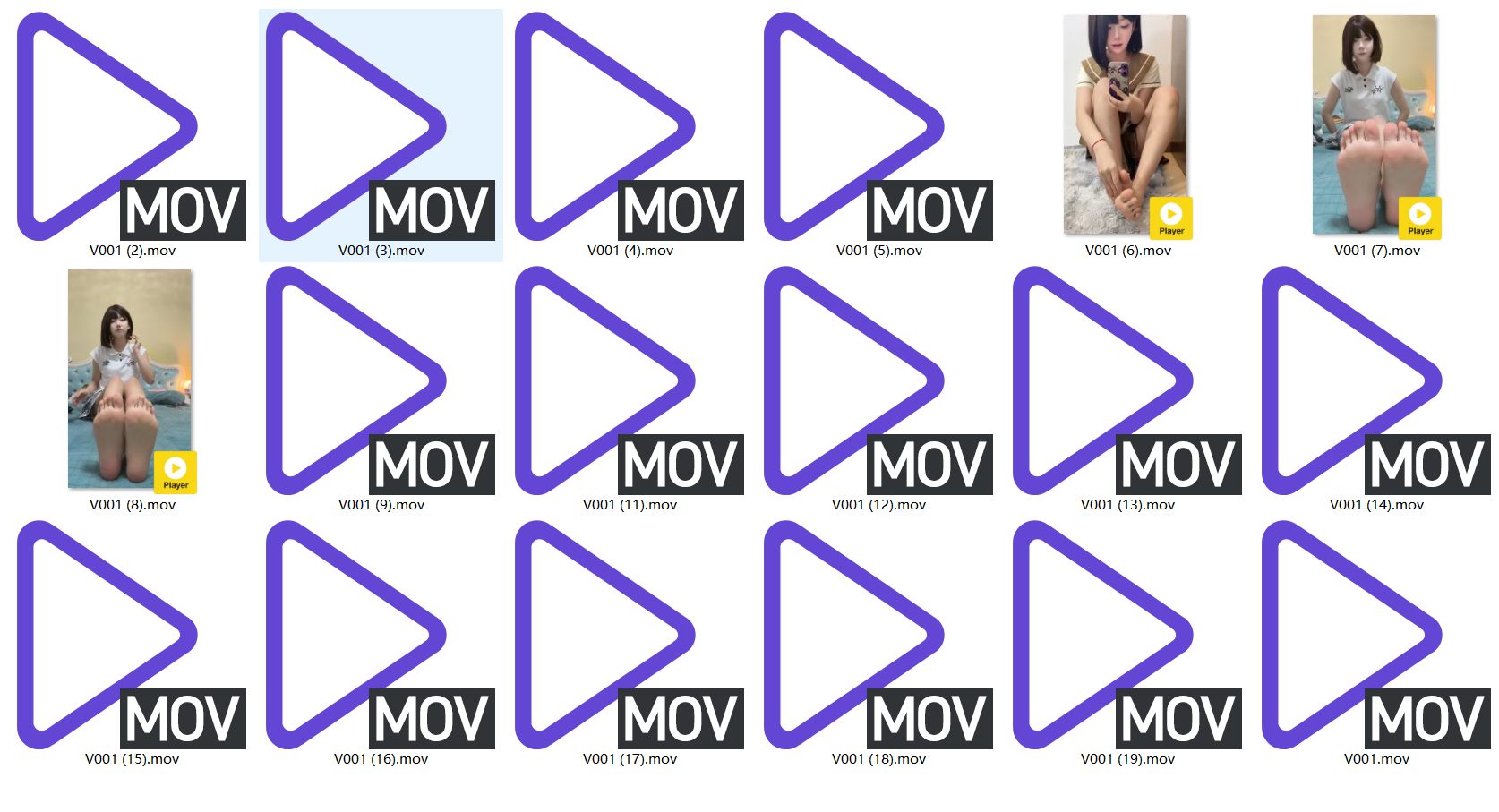 《[视频]女大青青秀红彤彤的脚底很难不爱18V》作品图