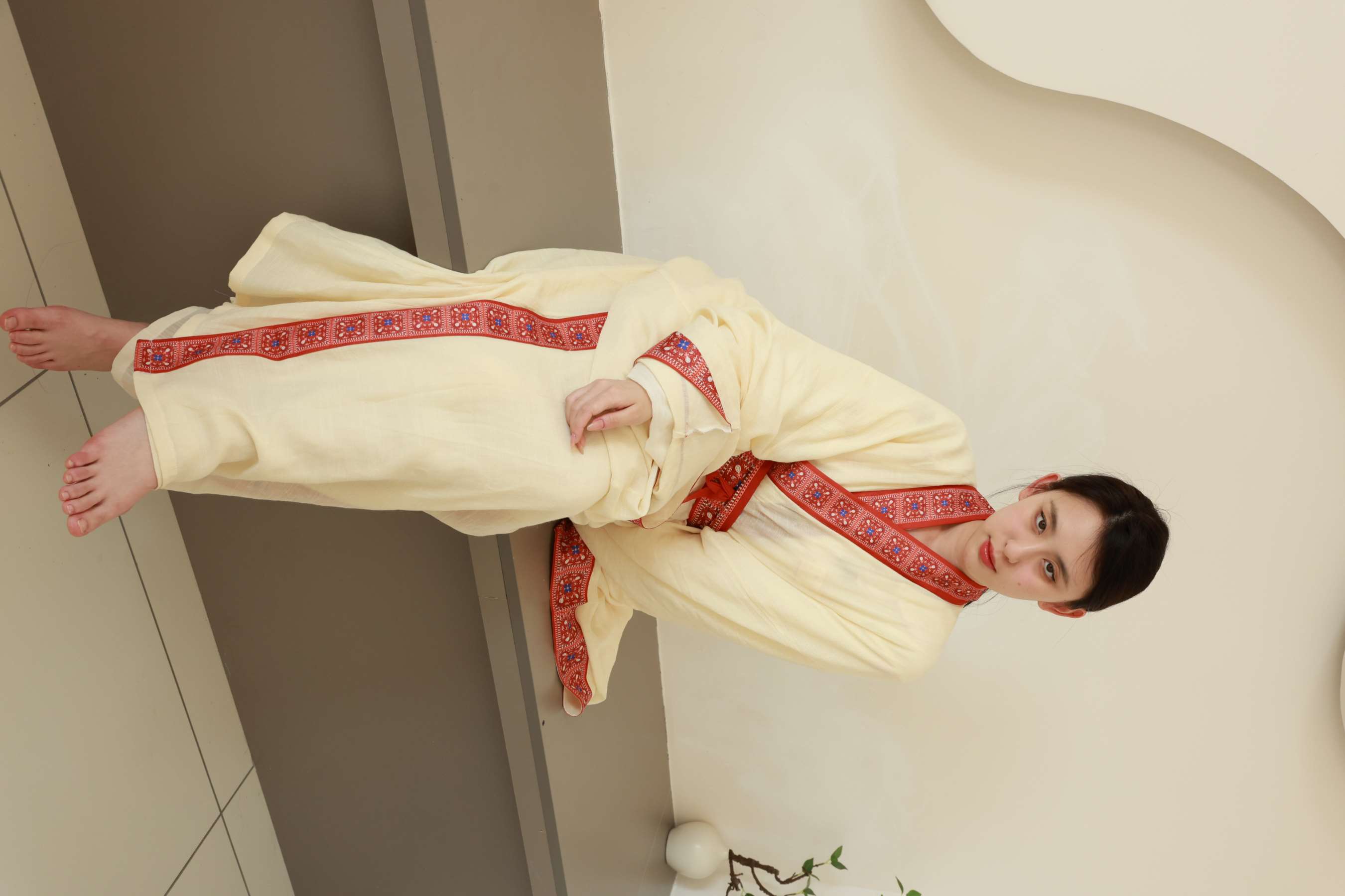 《yaya 汉服の赤足》作品图