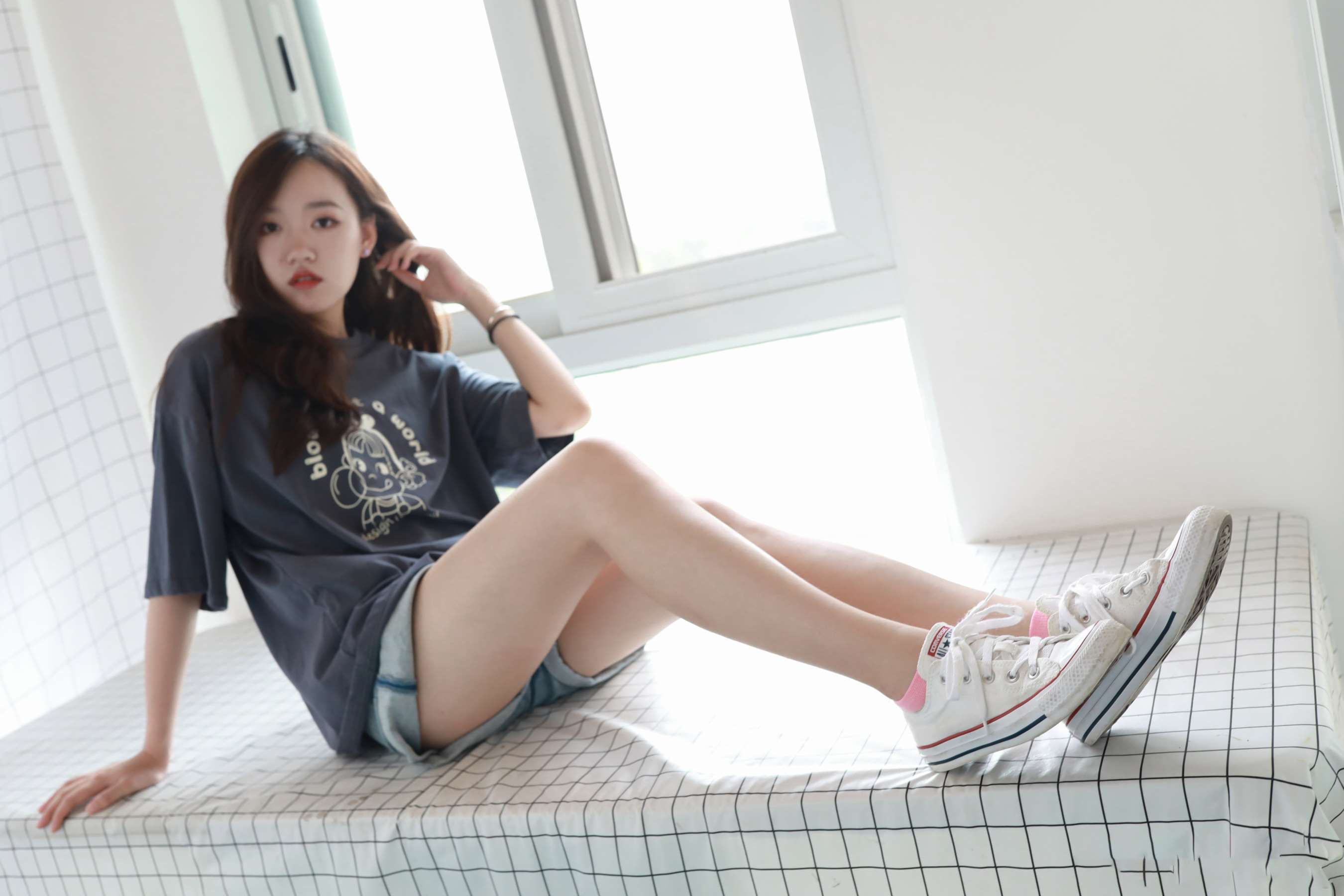 《雯雯-嫩足摆盘》作品图