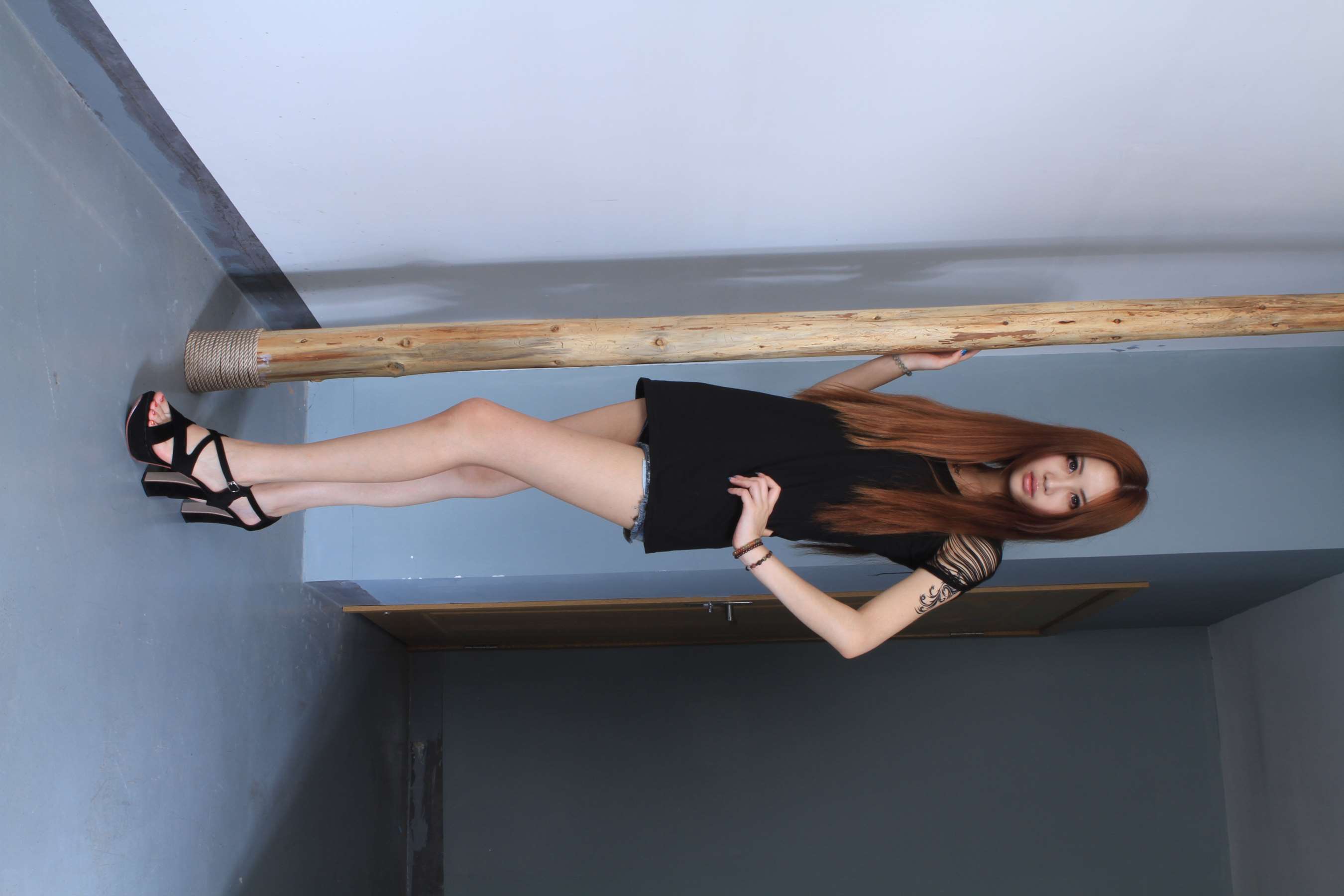 《小玉 高跟の嫩足》作品图