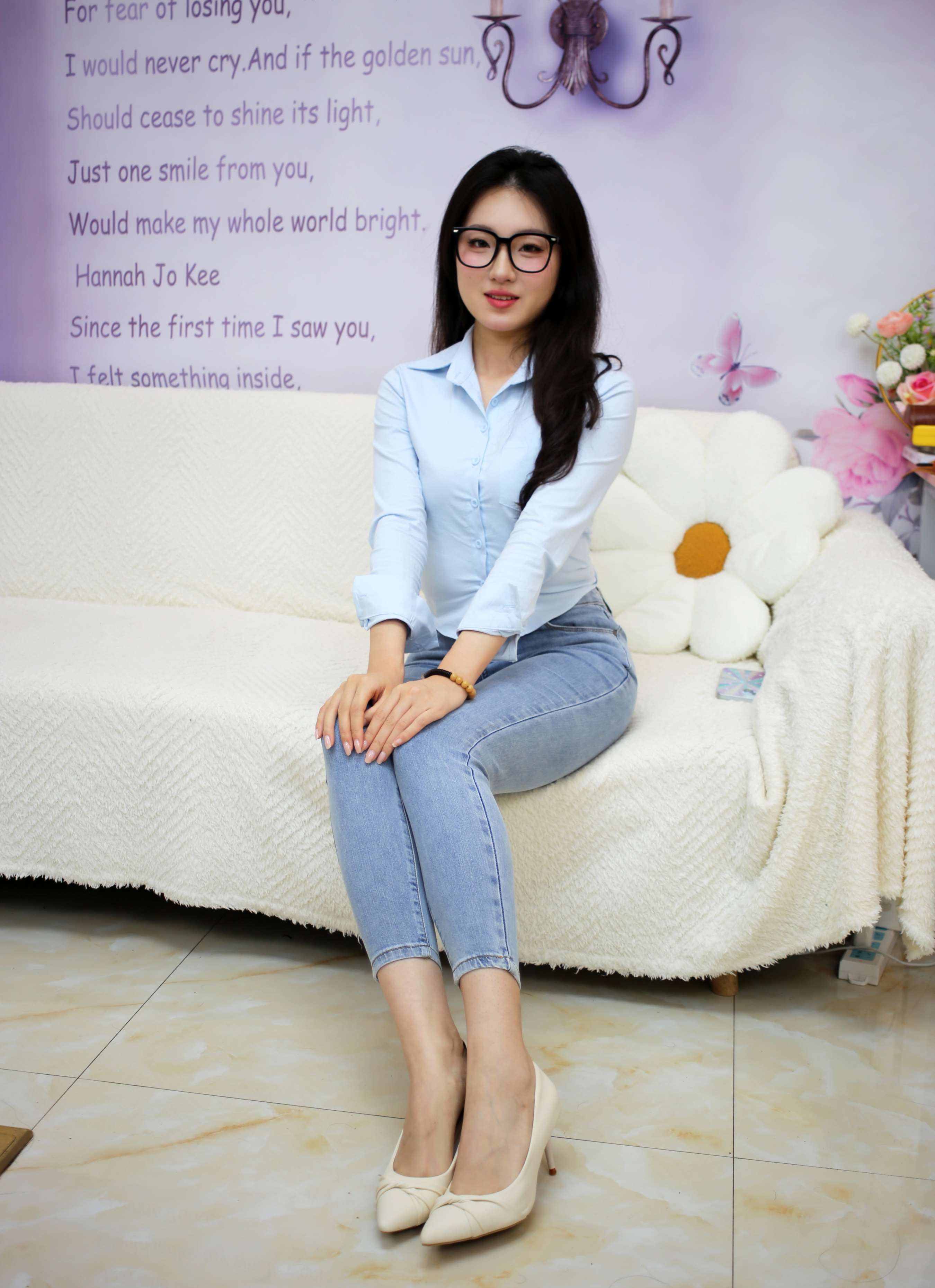 《环环 正装，牛仔，高跟，独特风味的穿搭》作品图