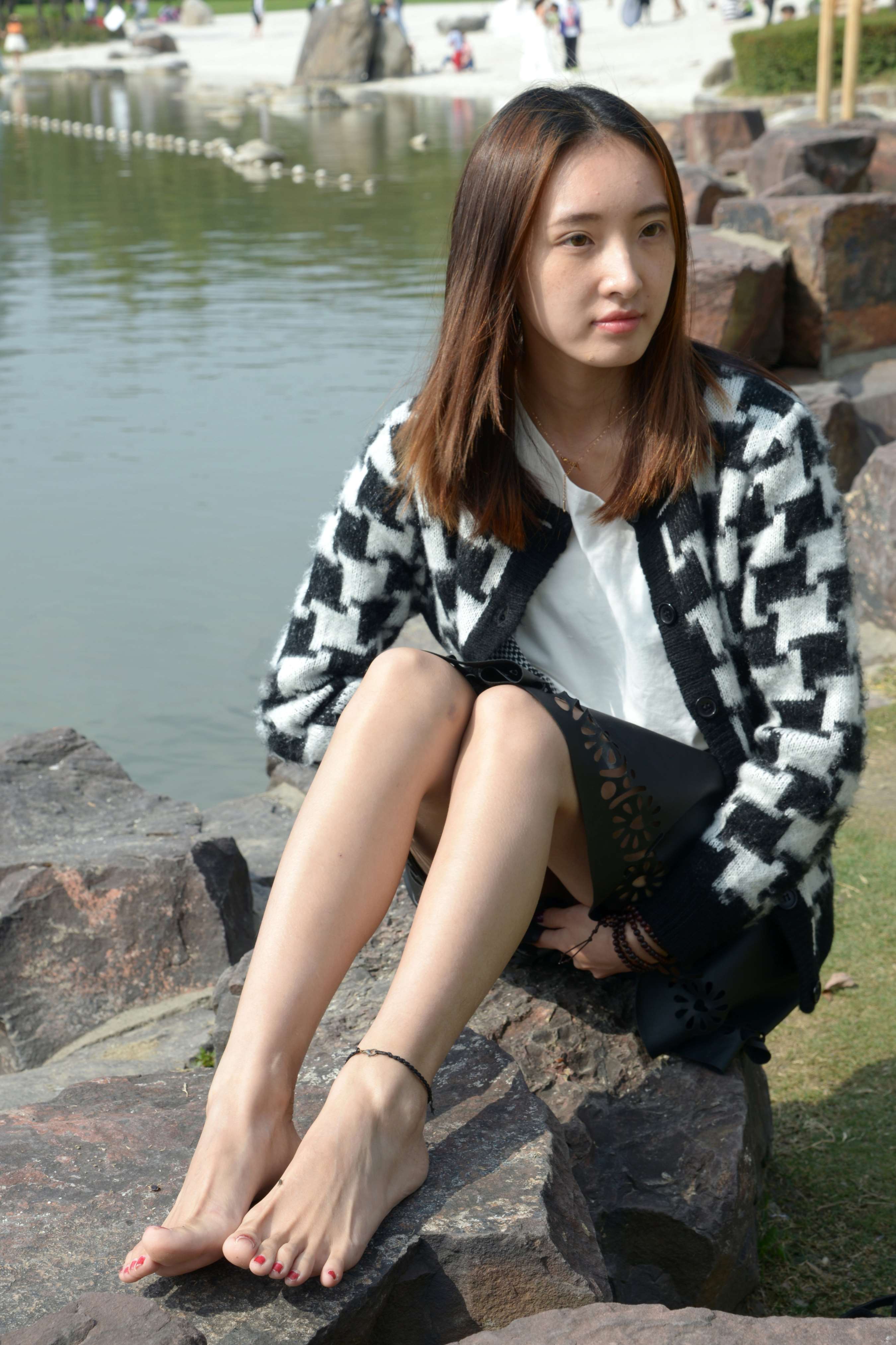 《湖边的莉莉》作品图