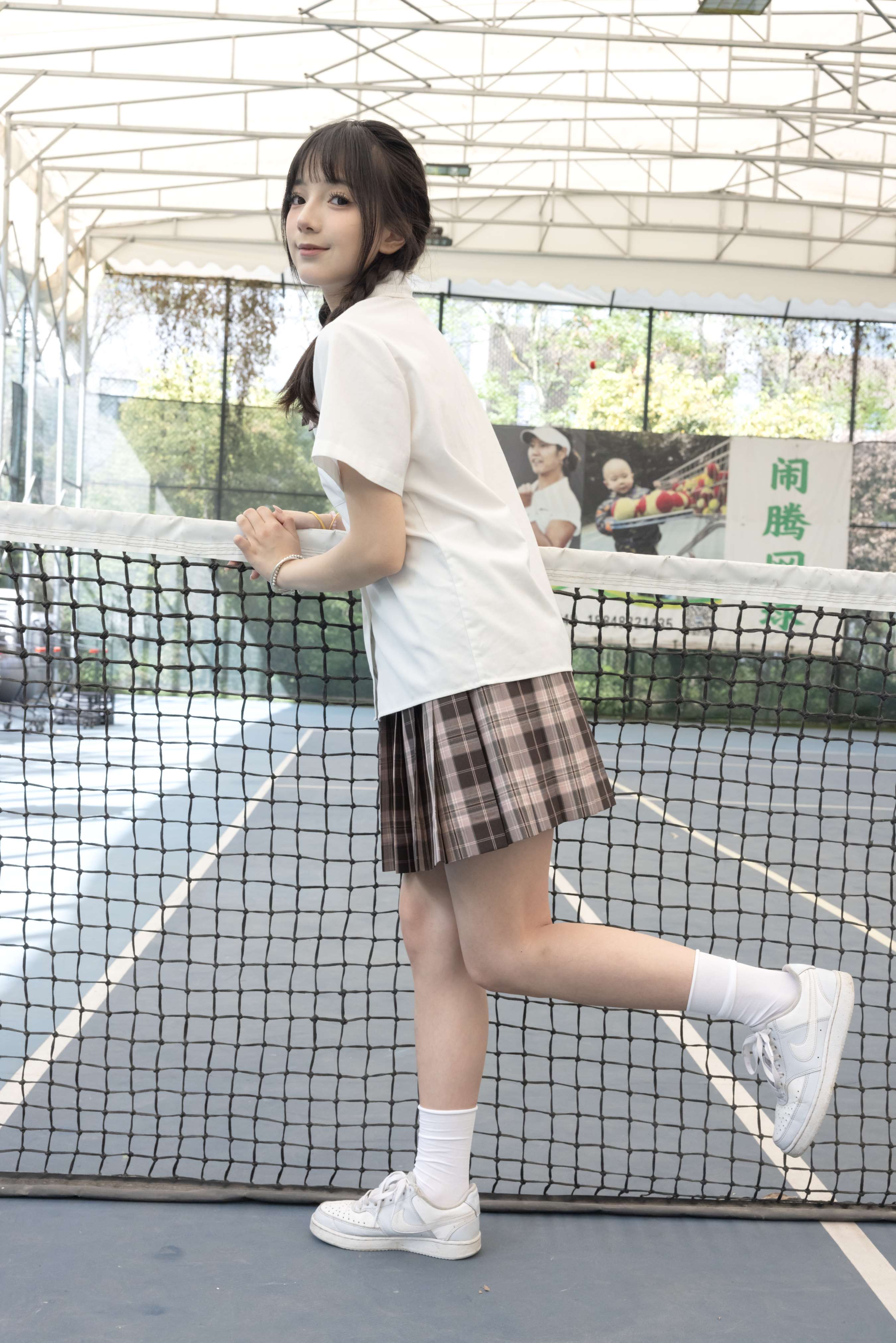 《天天 JK制服棉袜の嫩足》作品图