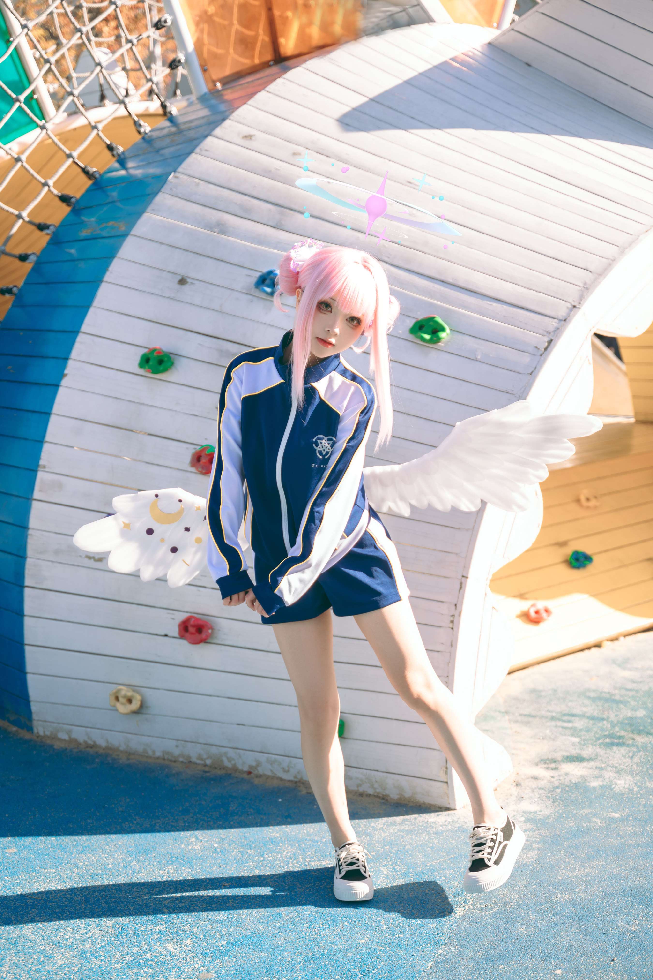 《矢量鱼 圣园未花》作品图