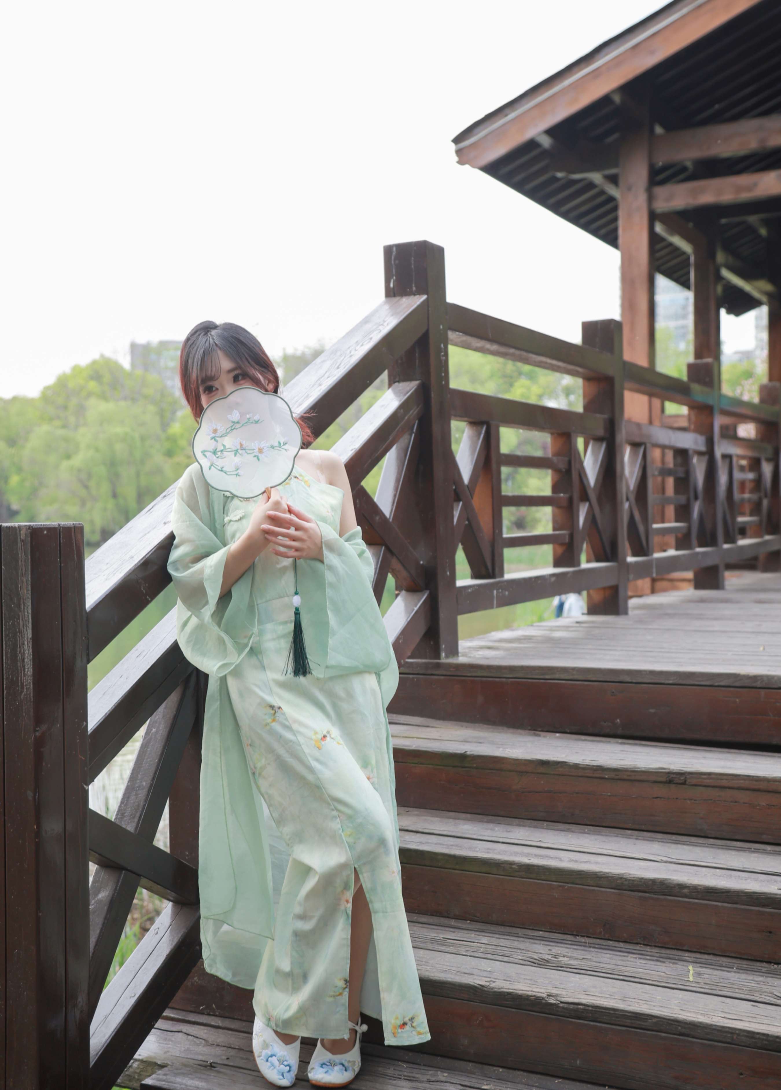 《小梦 汉服の嫩足》作品图