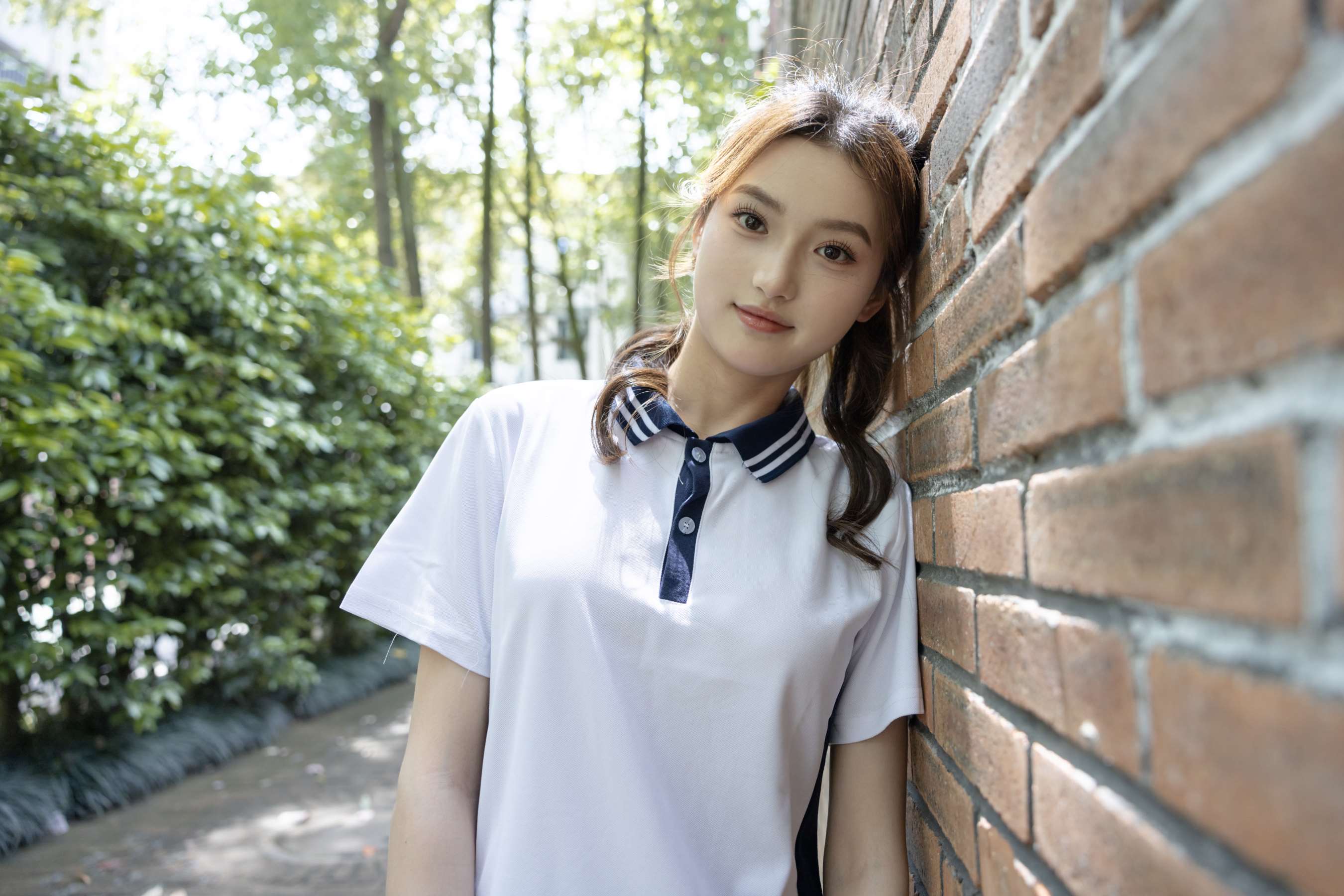 《南希 校服の嫩足》作品图