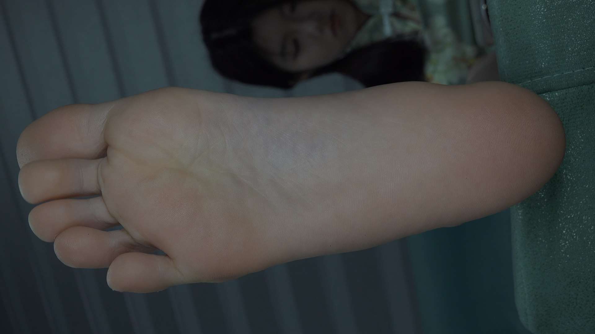 《[视频]芮芮的脚底与脚趾特写》作品图