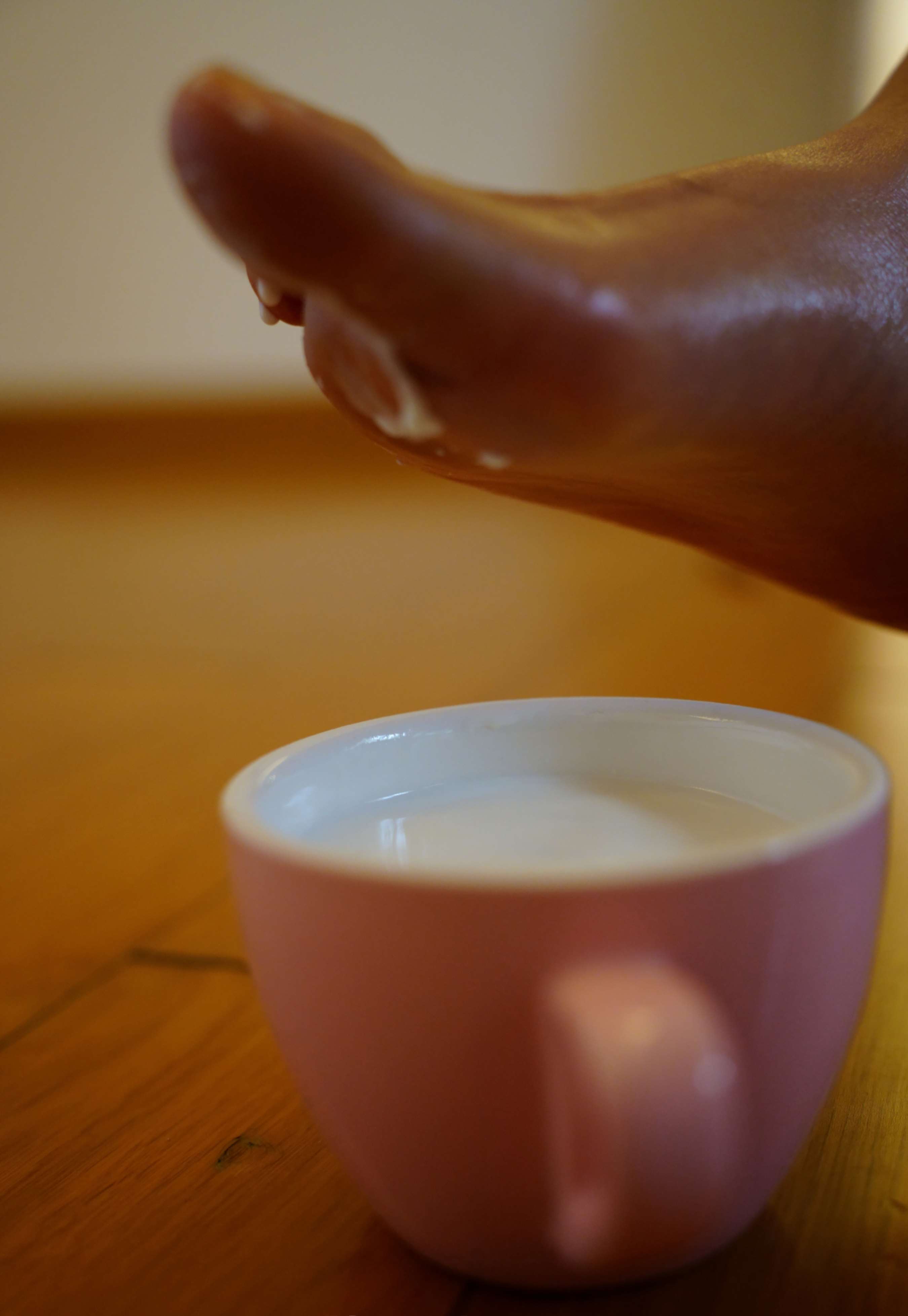 《小鱼 嫩足》作品图