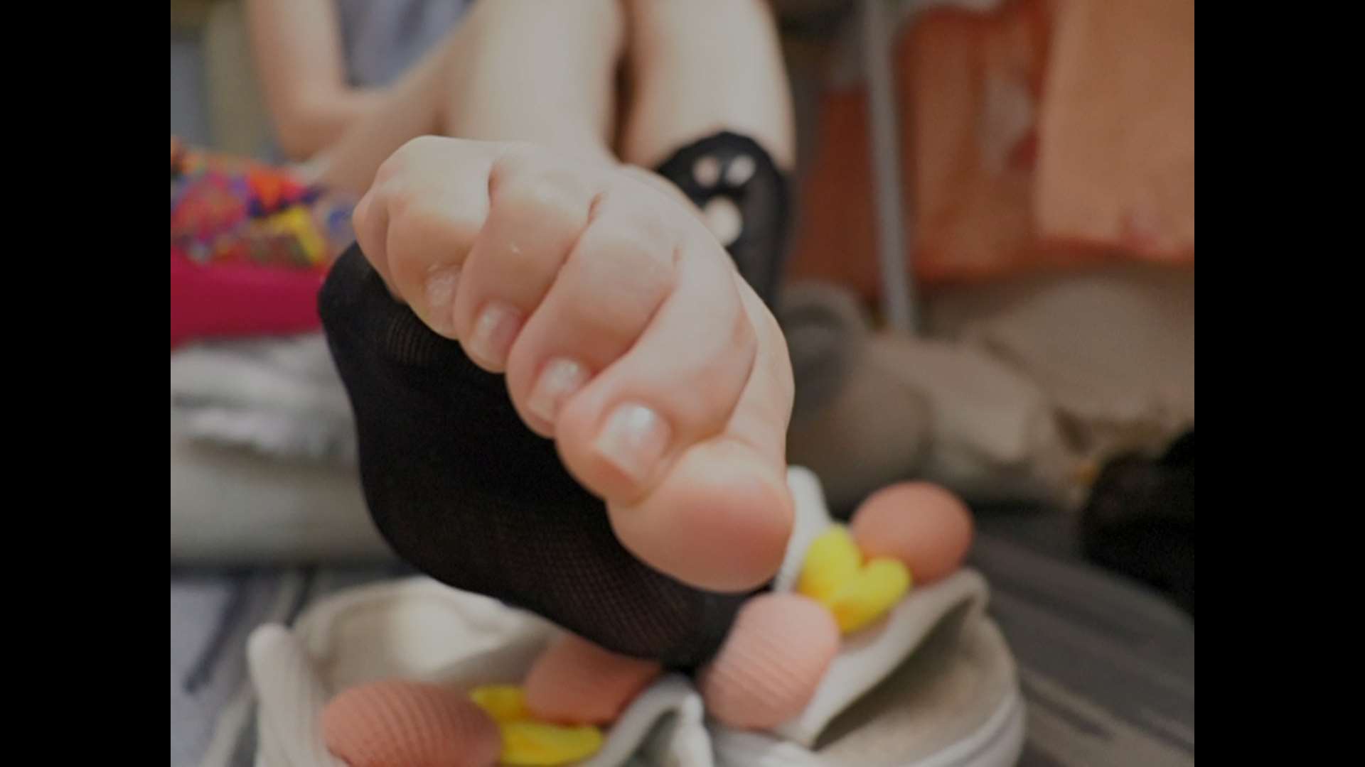 《[寄卖视频]胡亥亥 jk萝莉玉足私人定制特写》作品图