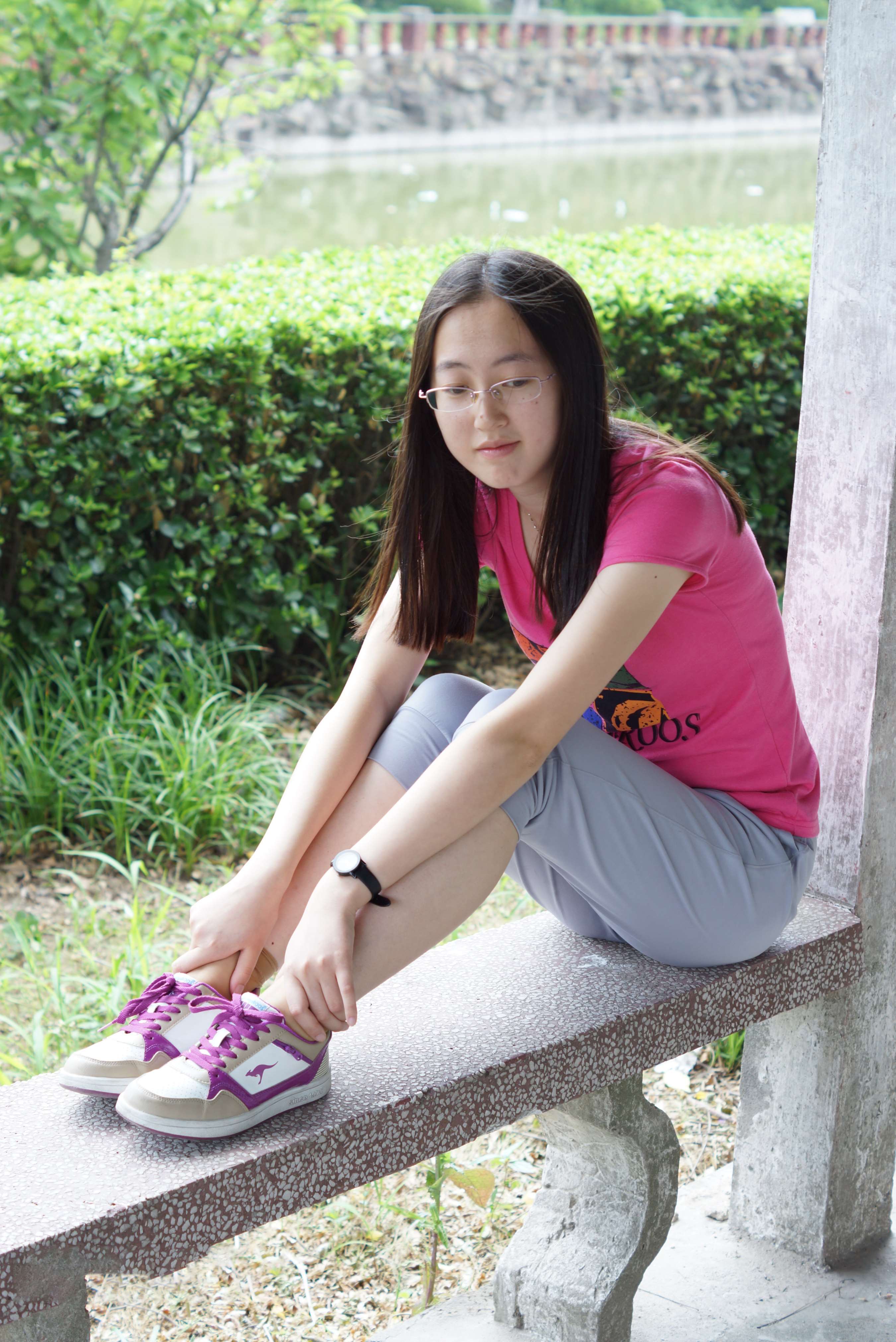 《文静的MM，秀气的丝足》作品图